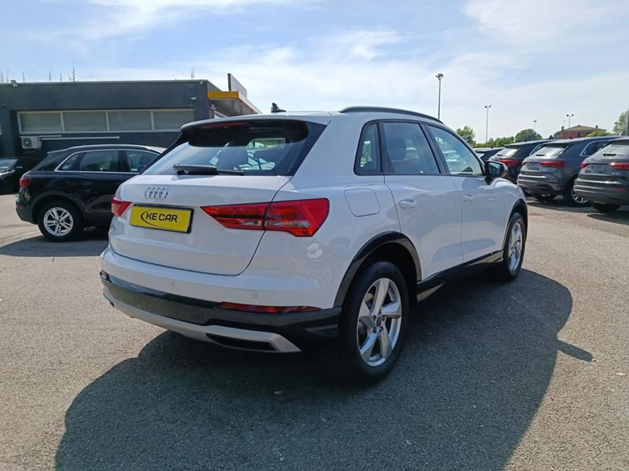 Audi - Q3