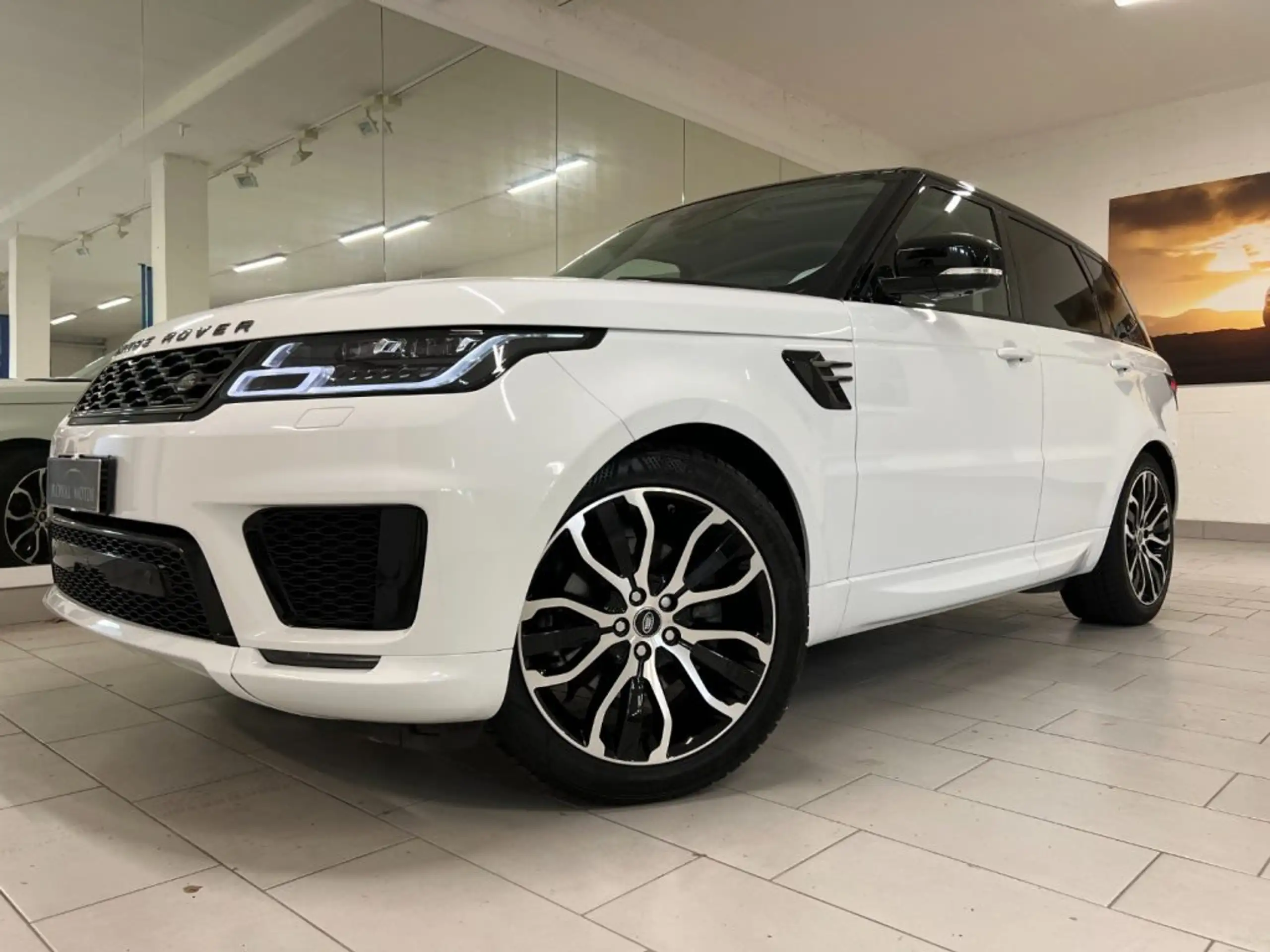 Land Rover - Range Rover Sport