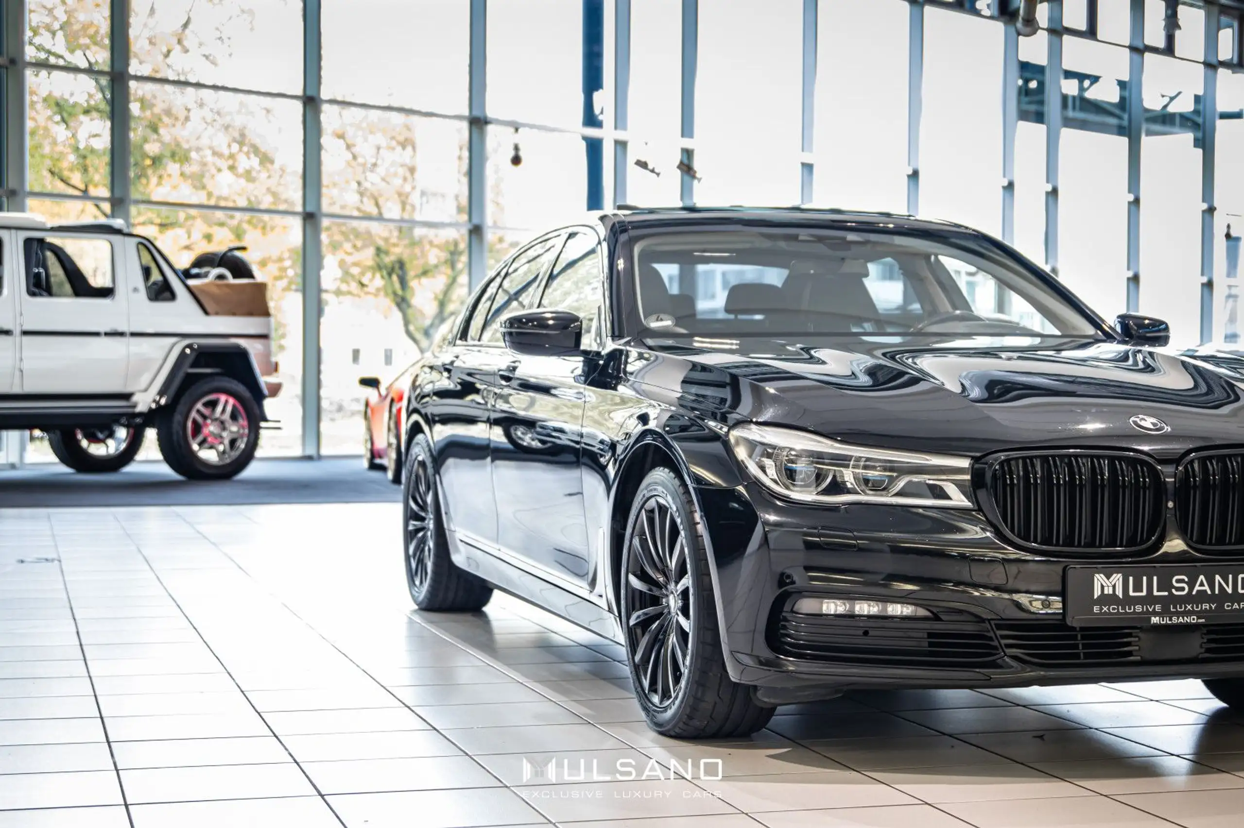 BMW - 740