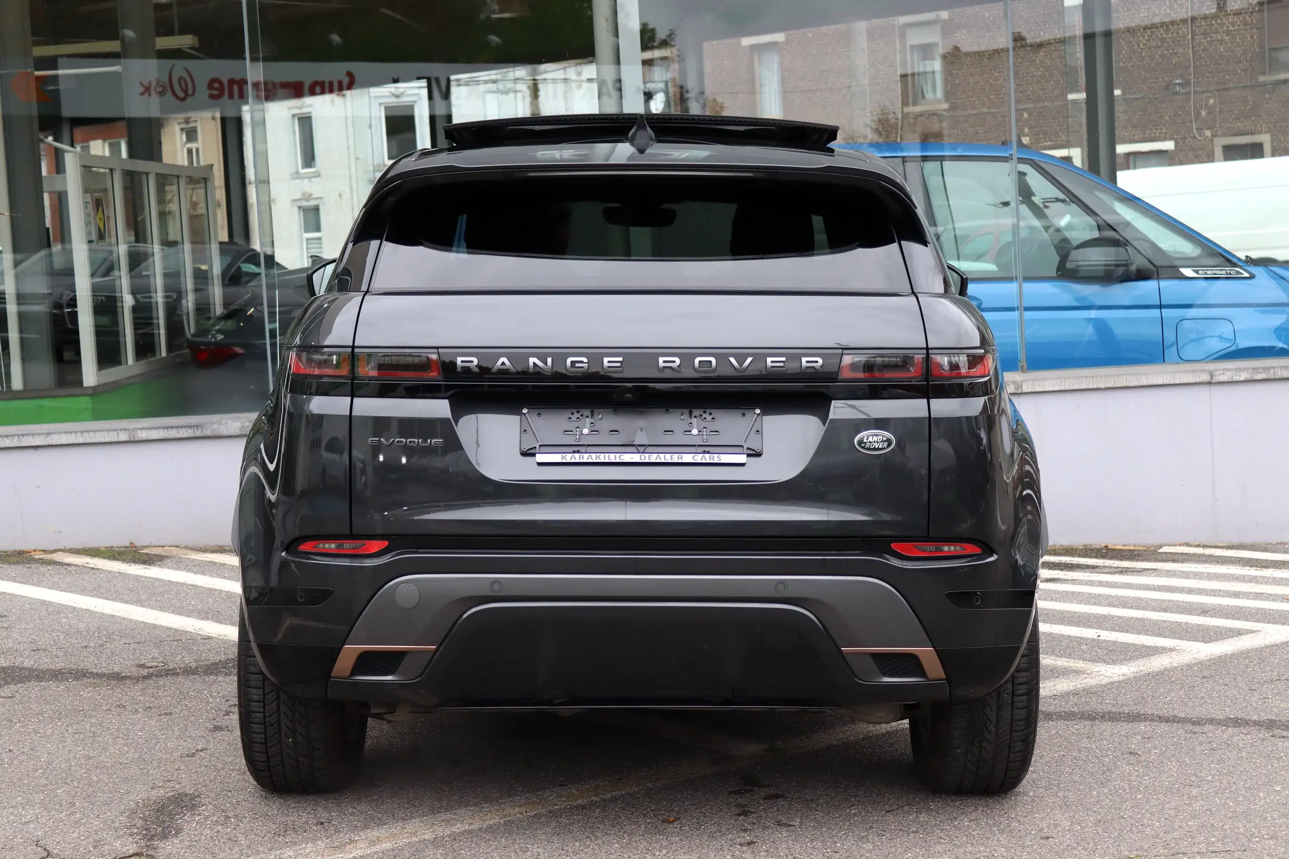 Land Rover - Range Rover Evoque