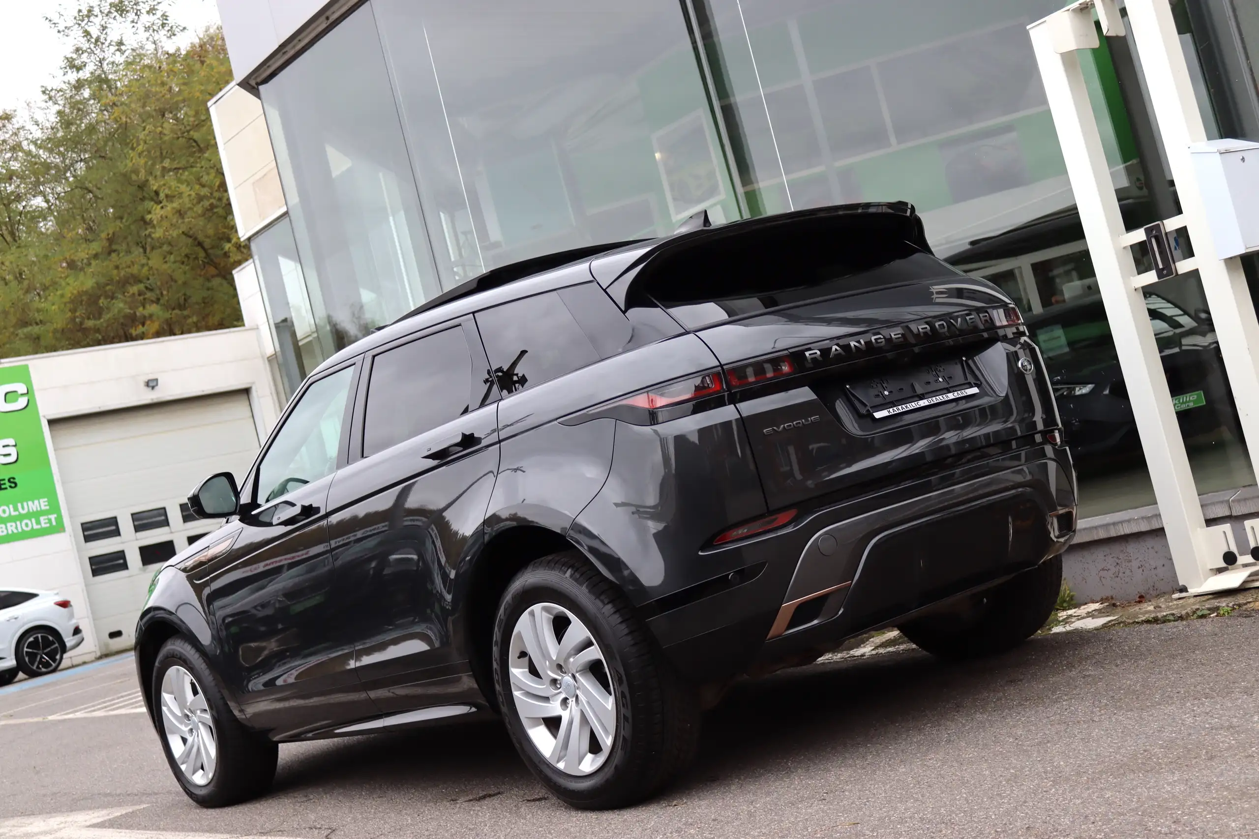 Land Rover - Range Rover Evoque