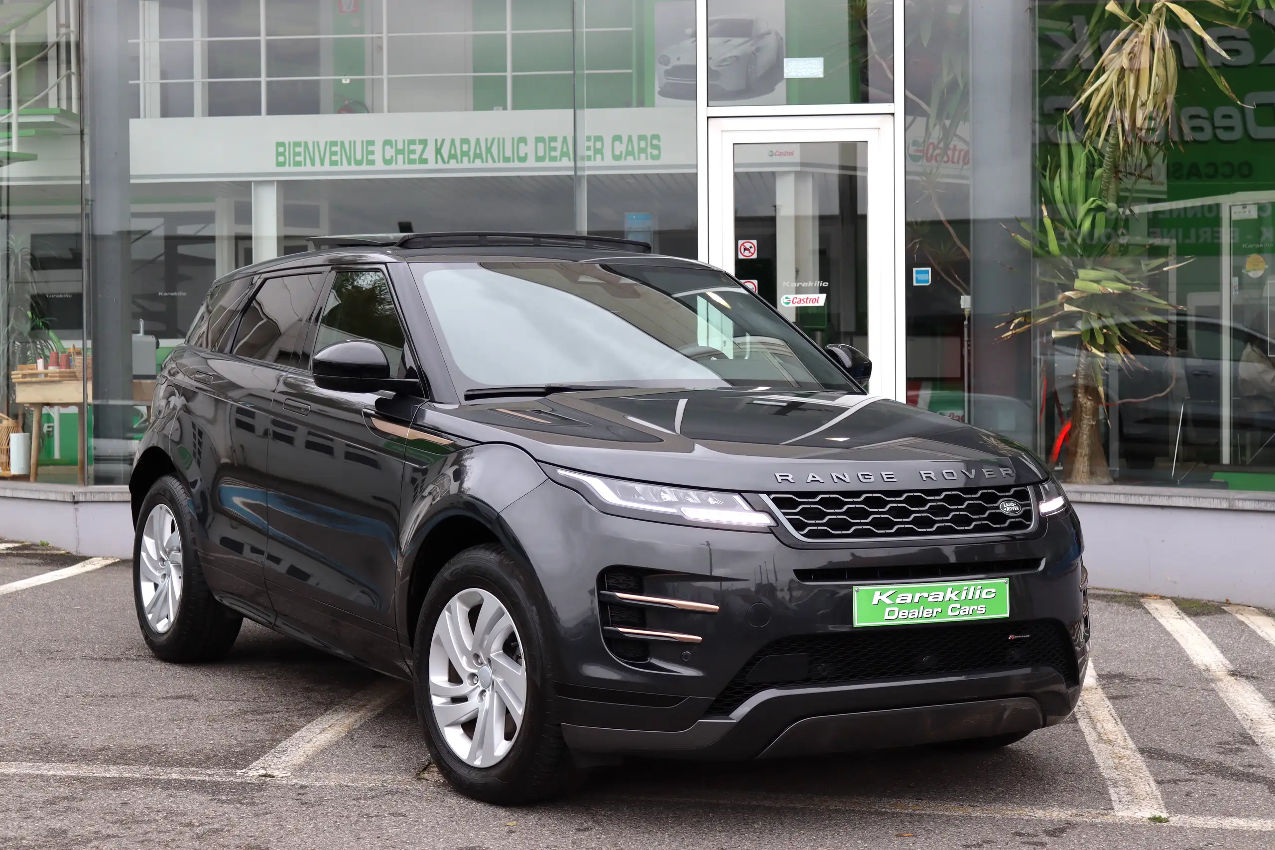 Land Rover - Range Rover Evoque