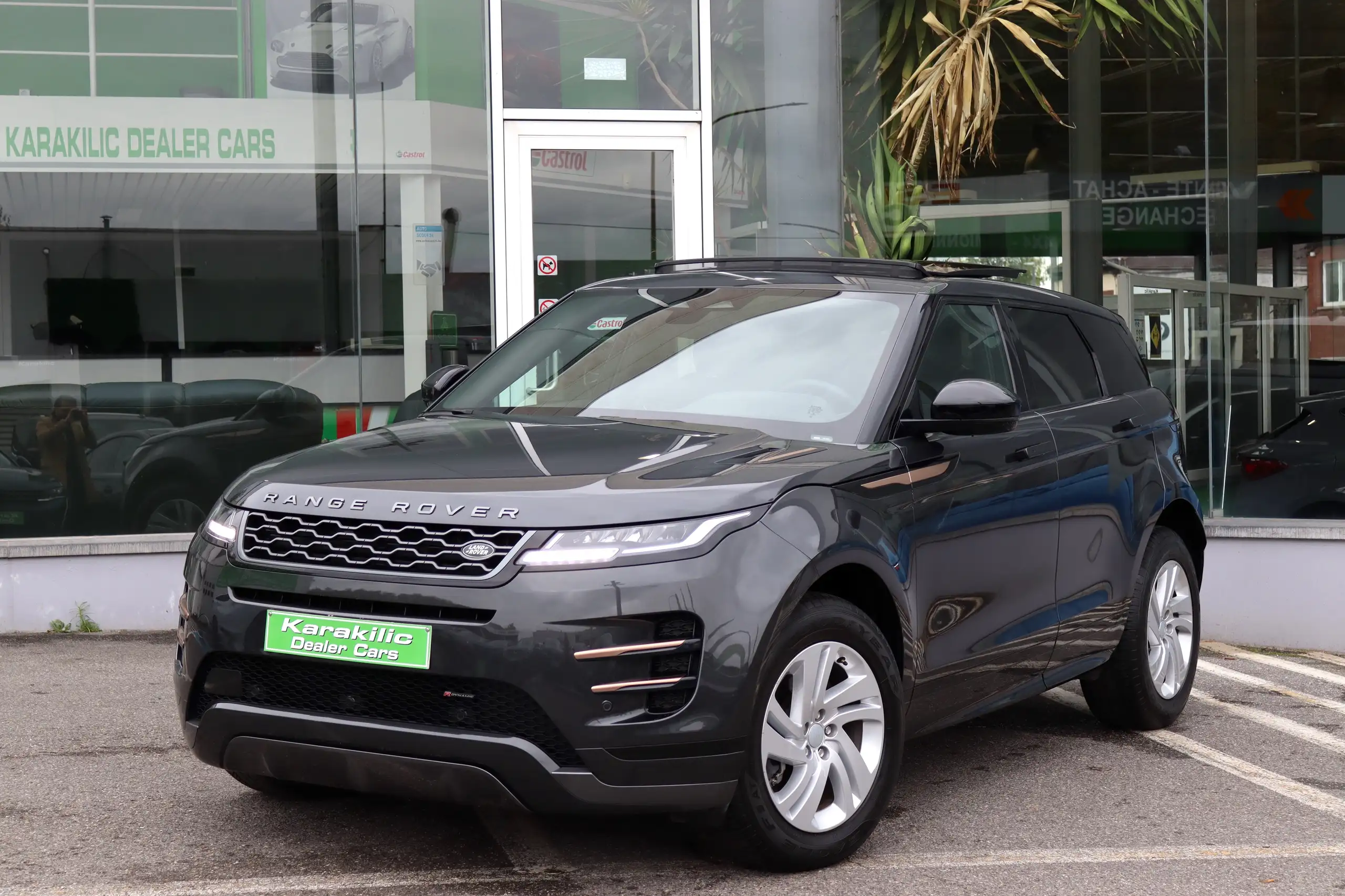 Land Rover - Range Rover Evoque