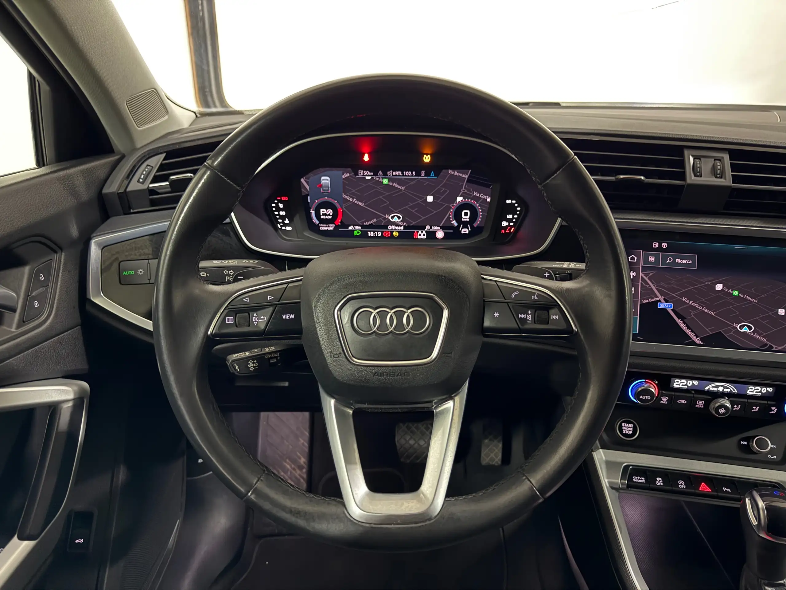 Audi - Q3