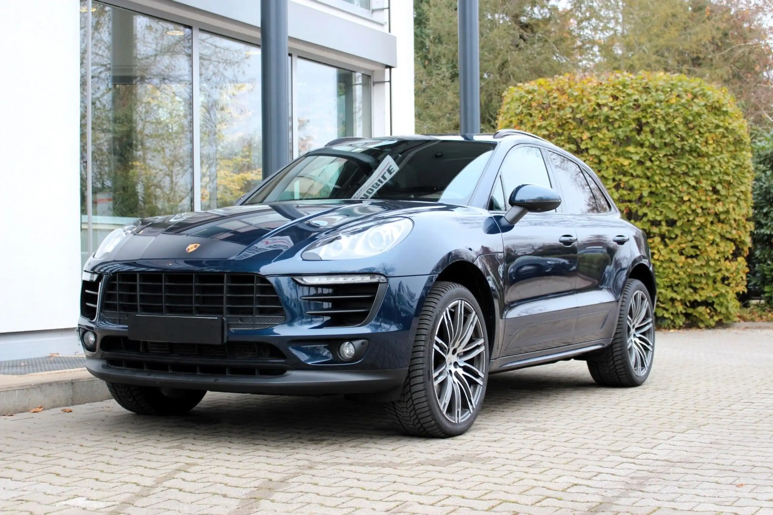 Porsche - Macan