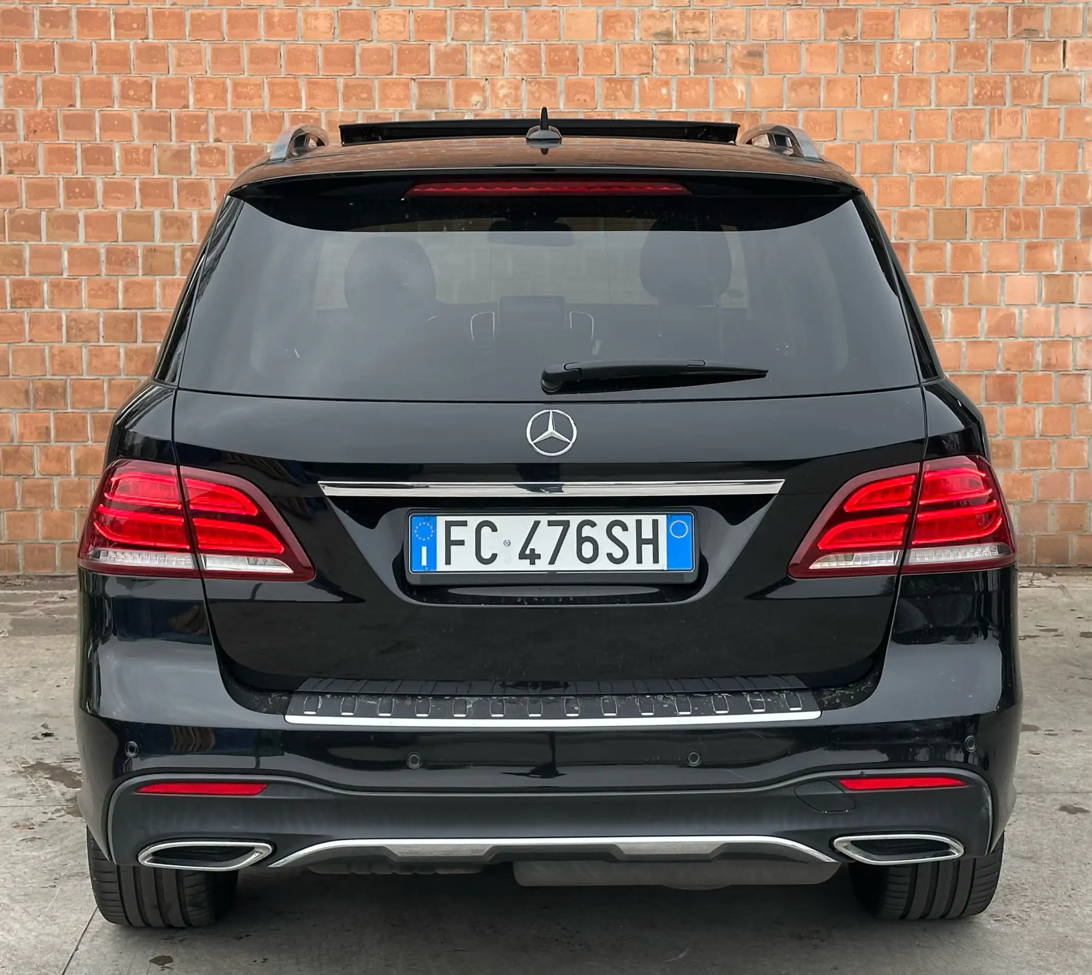 Mercedes-Benz - GLE 250