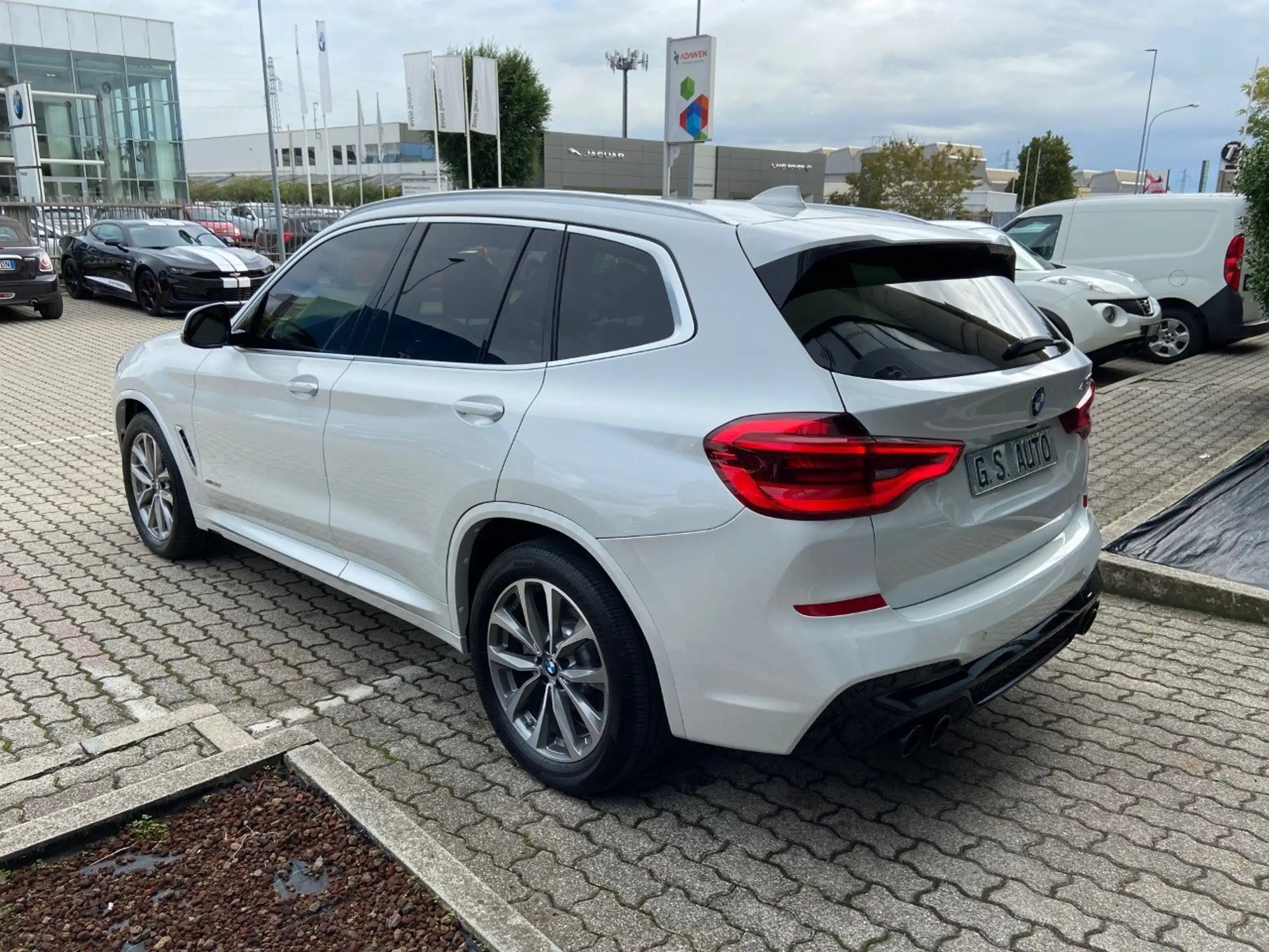 BMW - X3