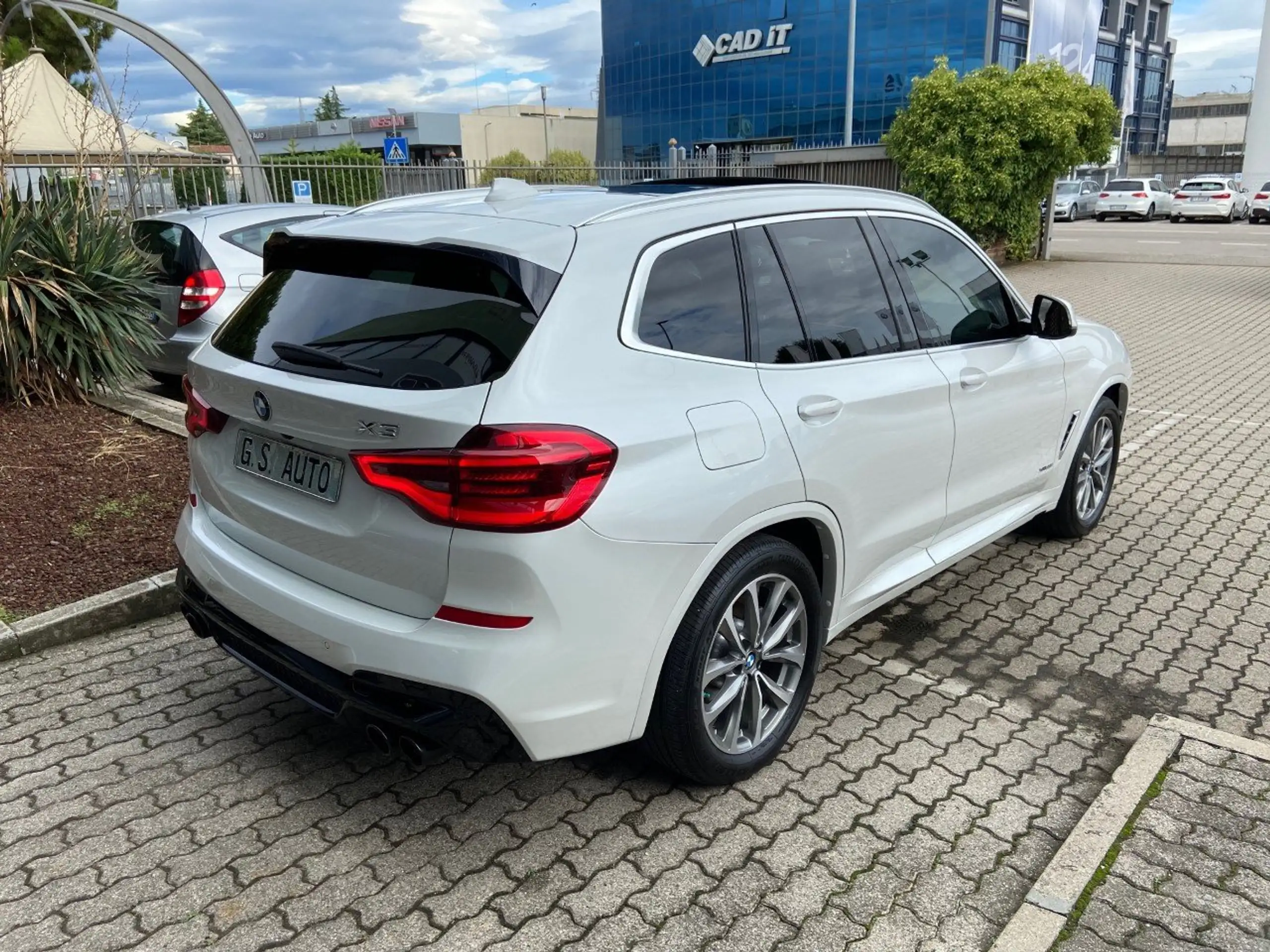 BMW - X3