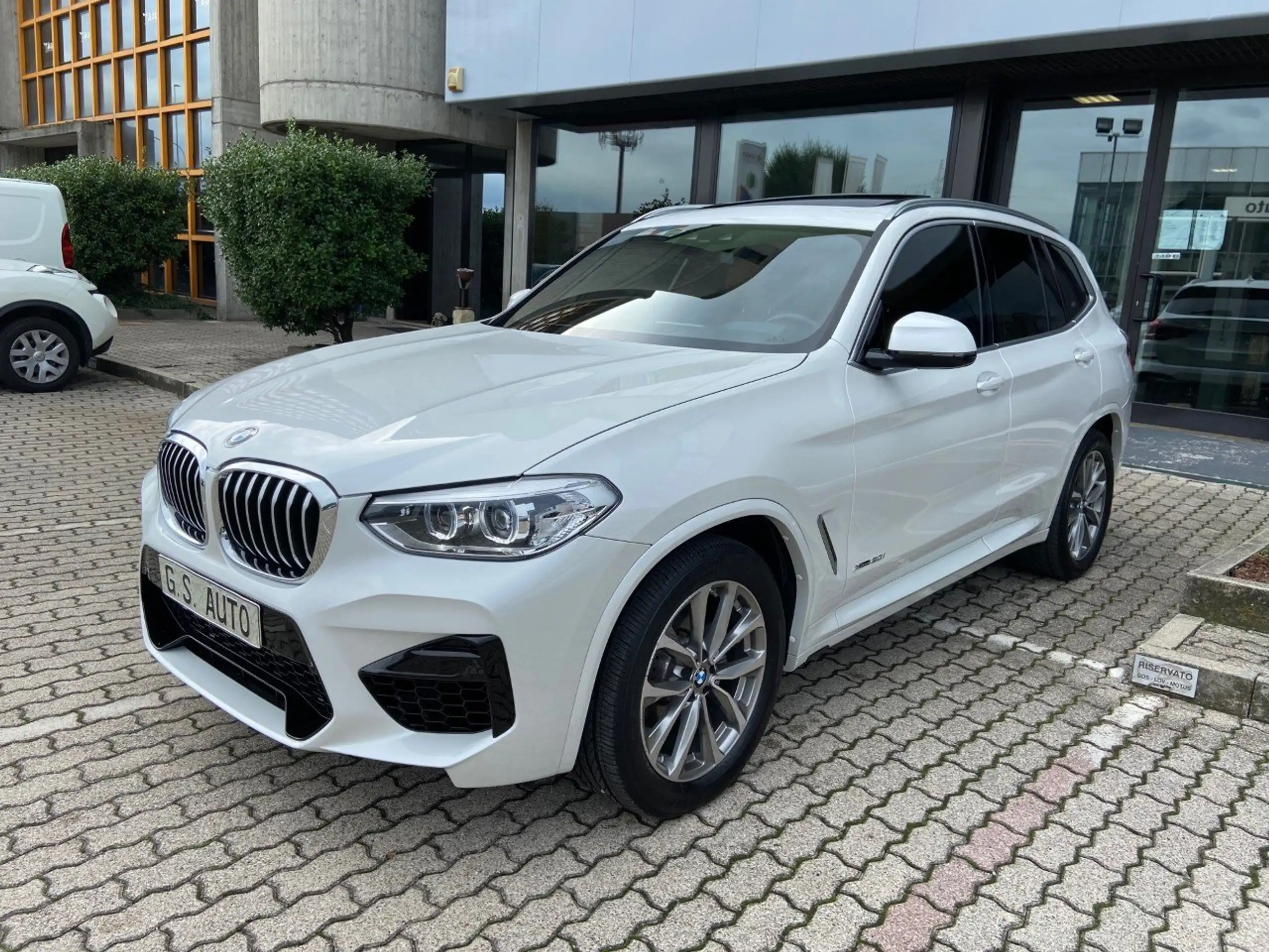 BMW - X3