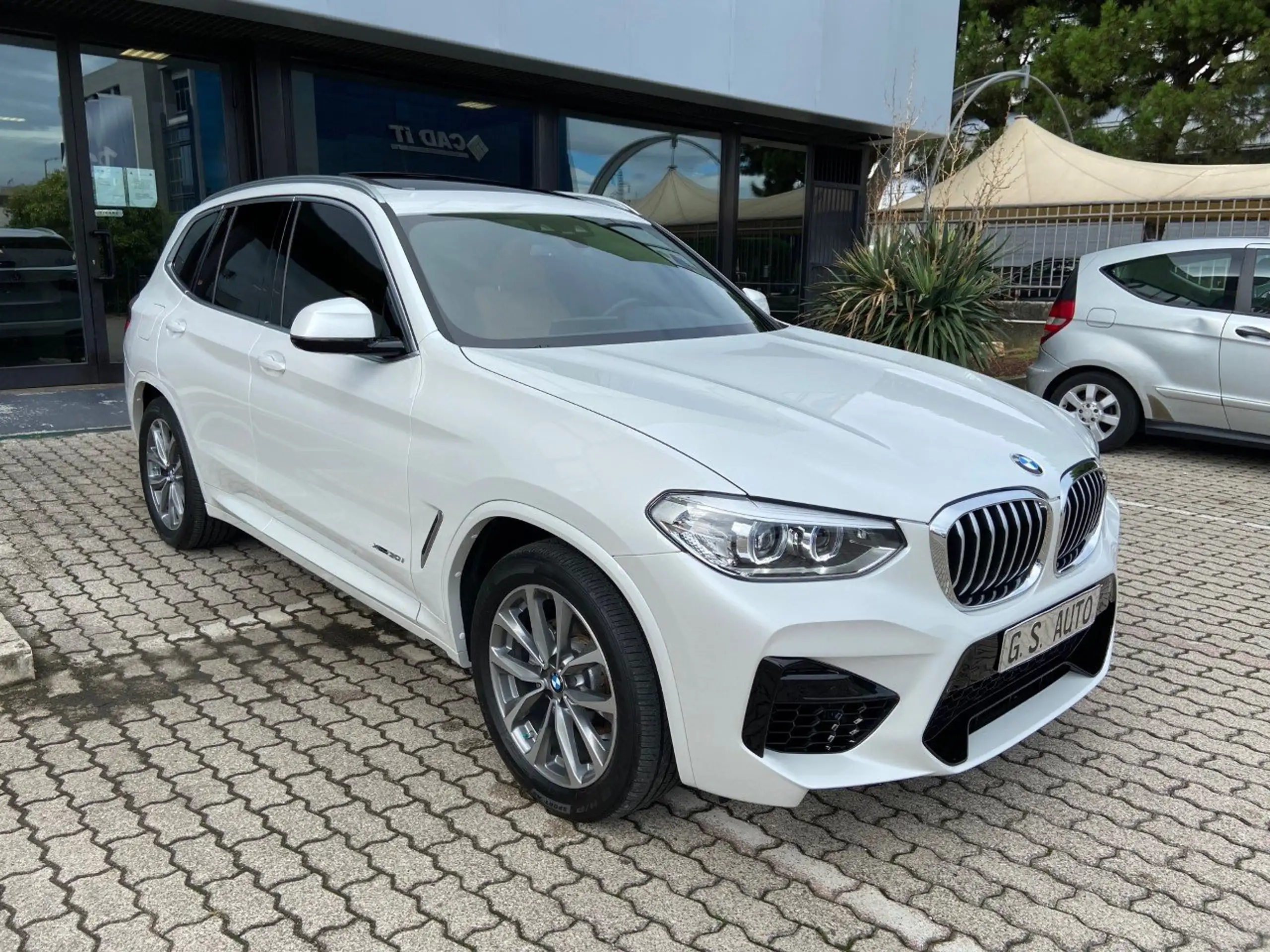 BMW - X3