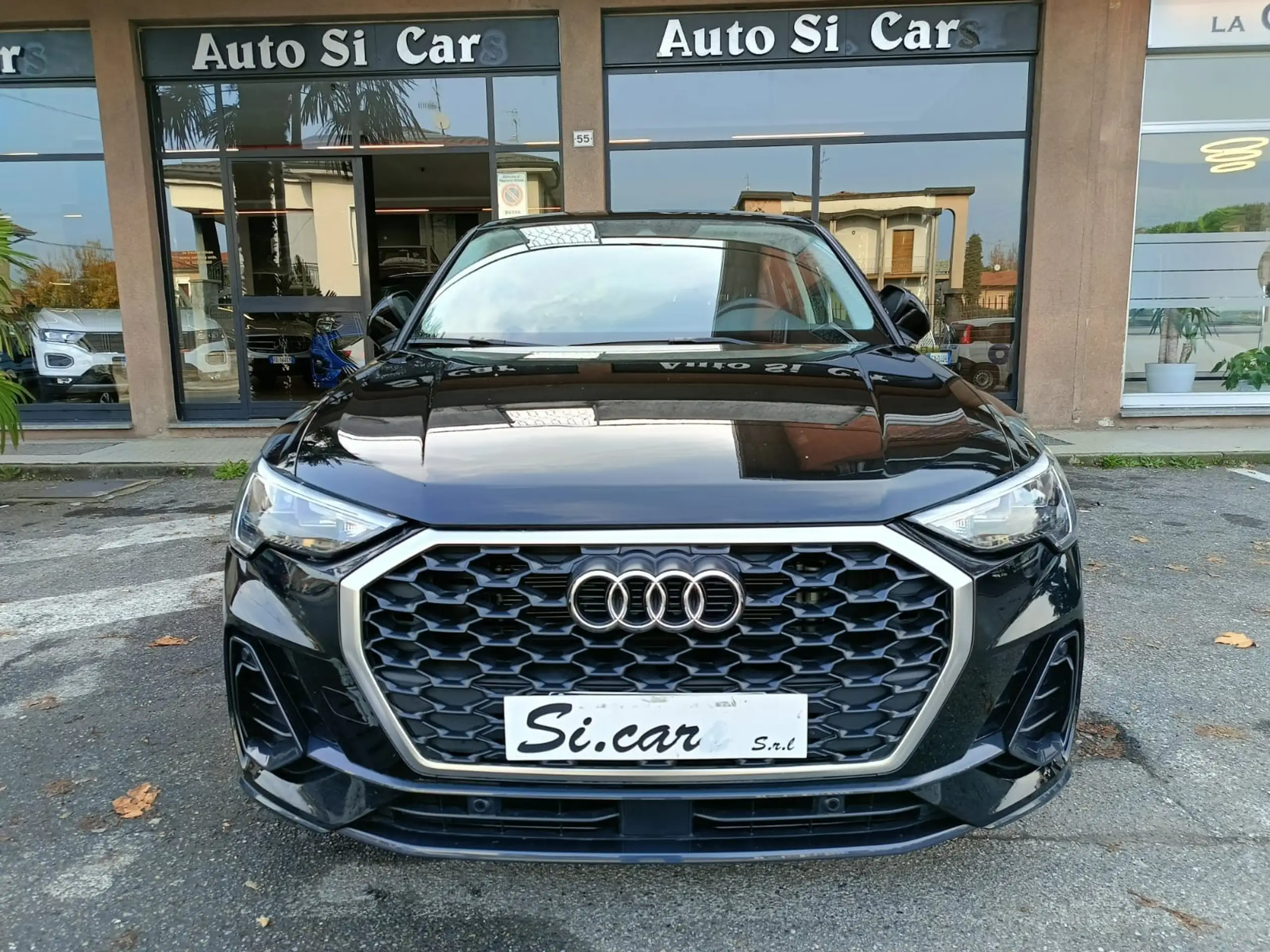 Audi - Q3