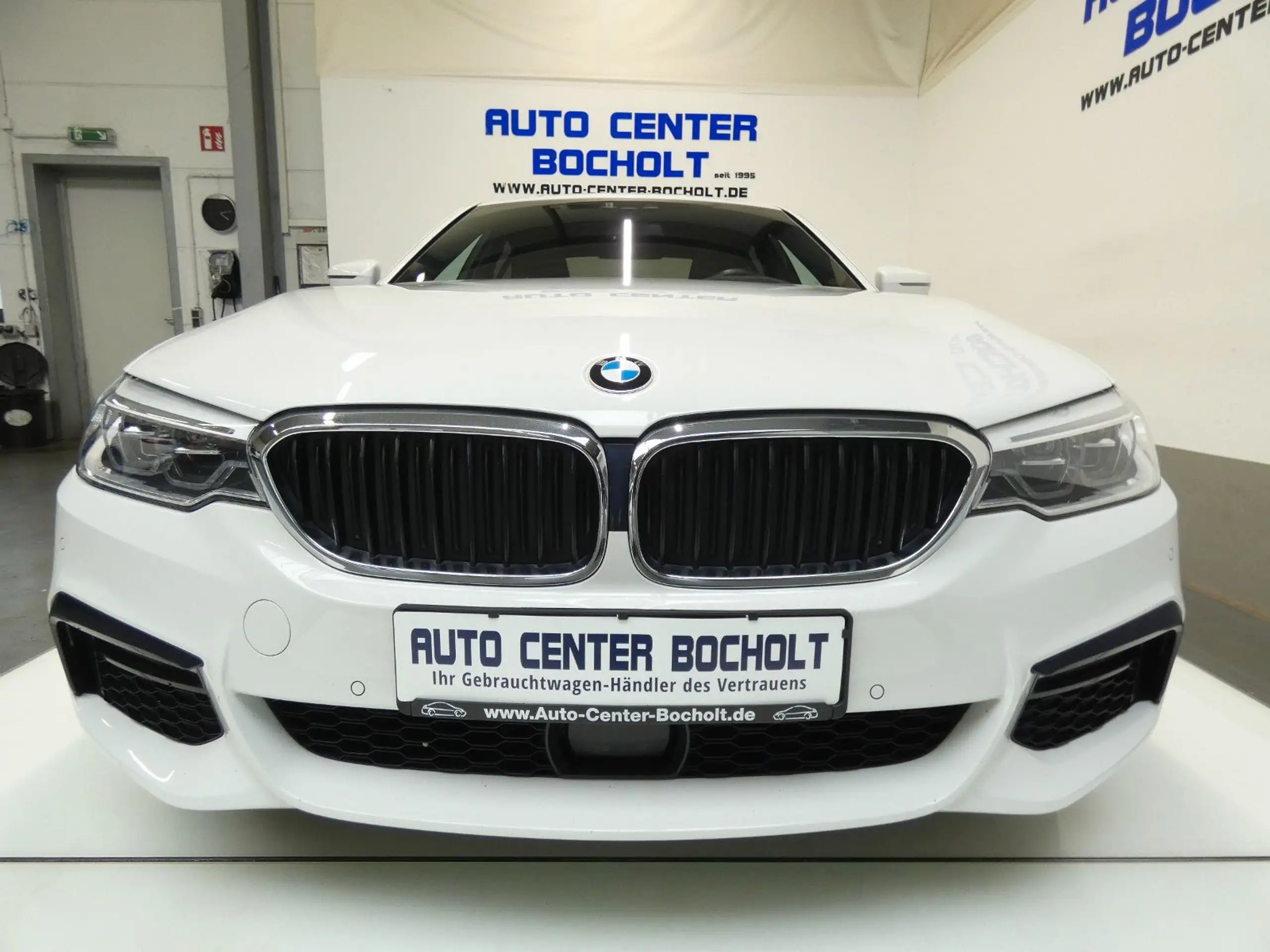 BMW 530 2019