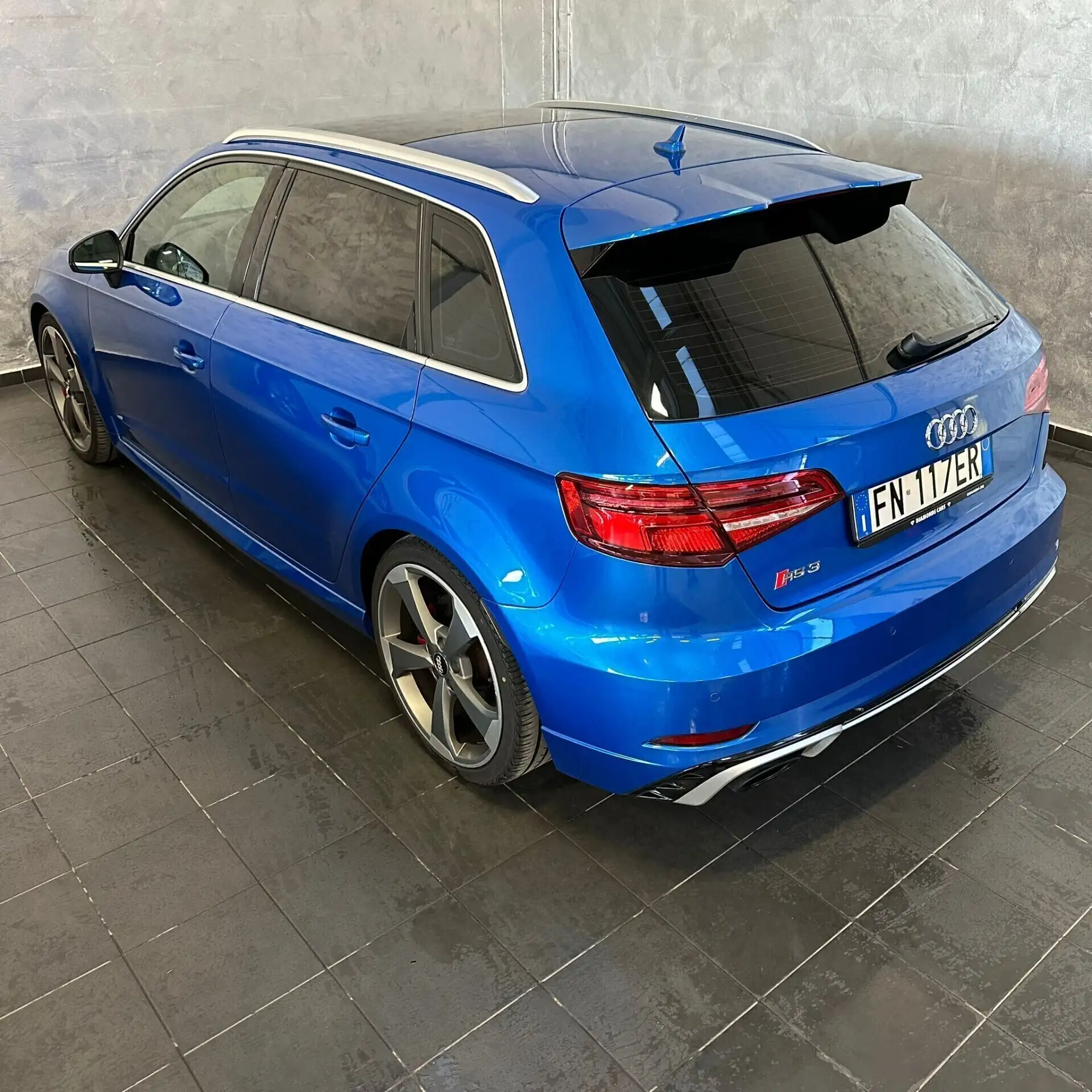 Audi - RS3