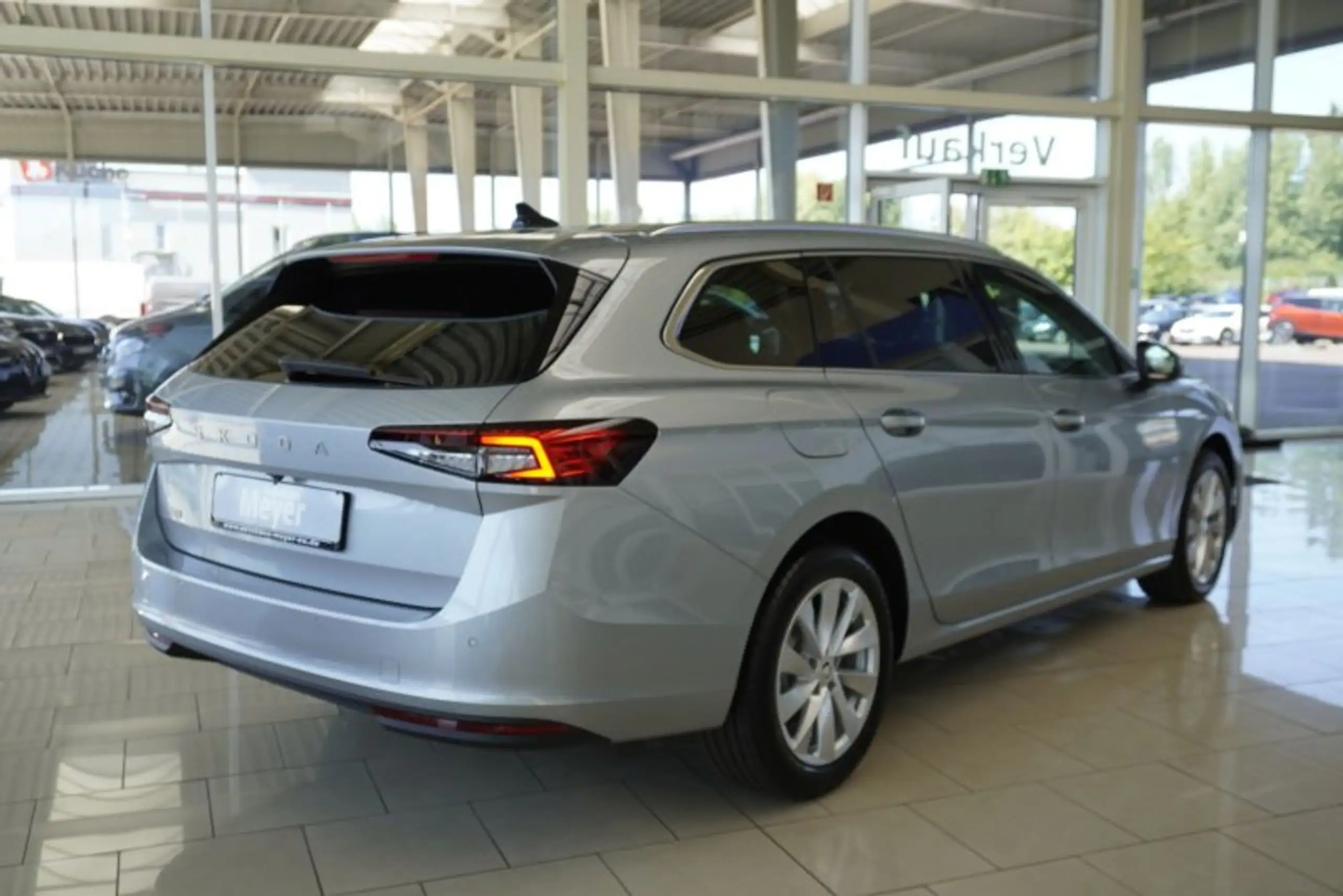 Skoda - Superb