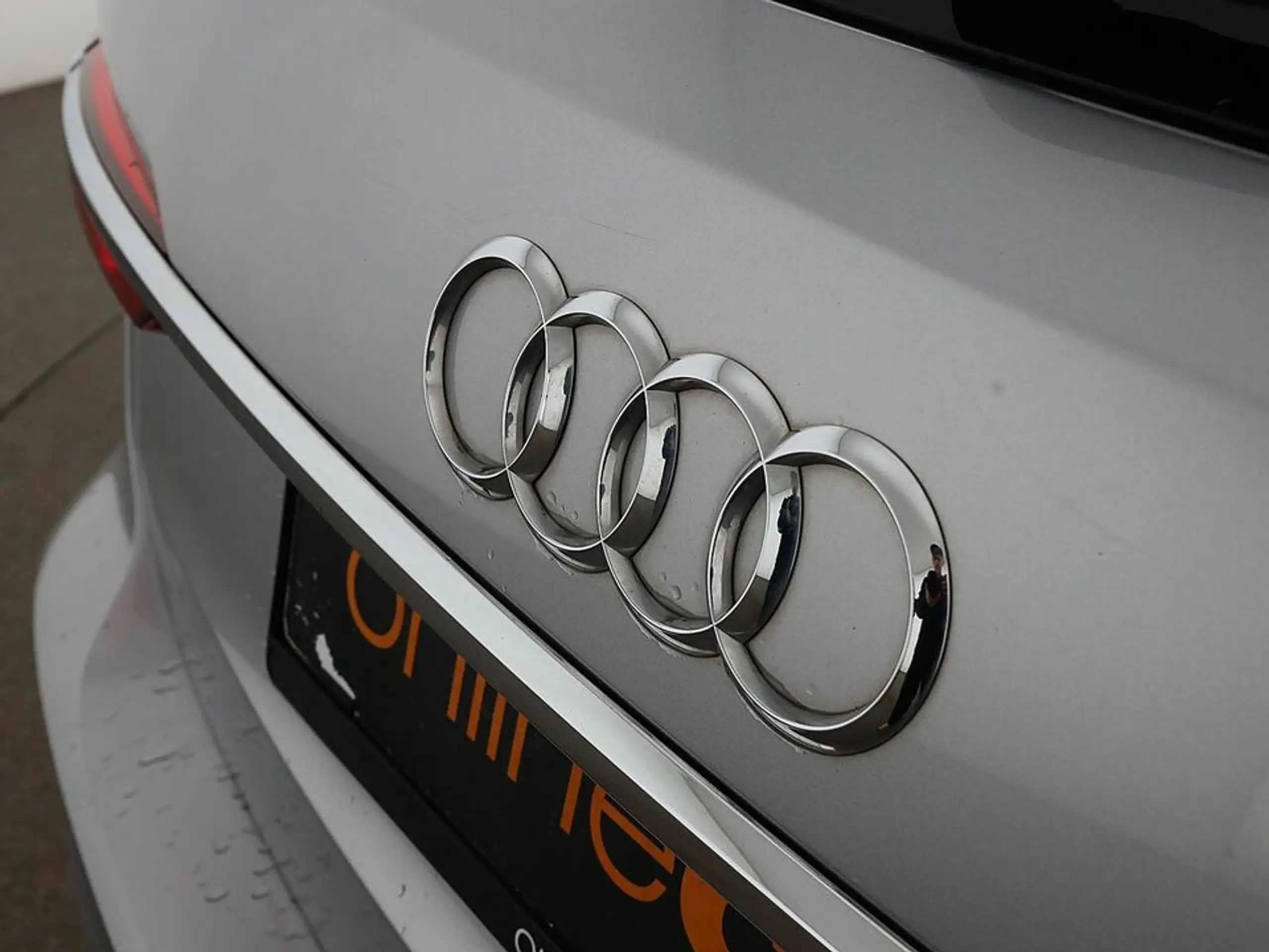 Audi - A6