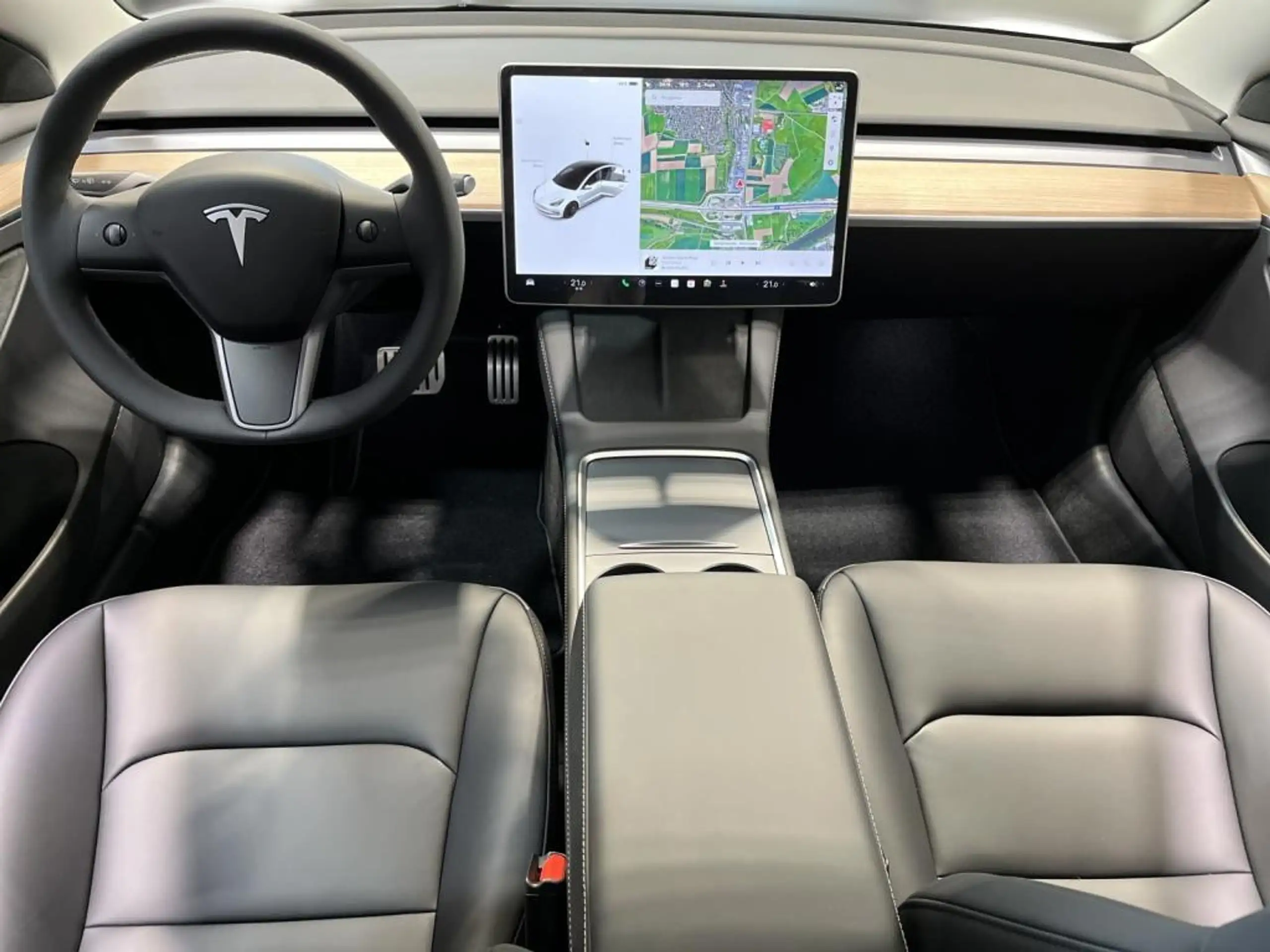 Tesla - Model 3