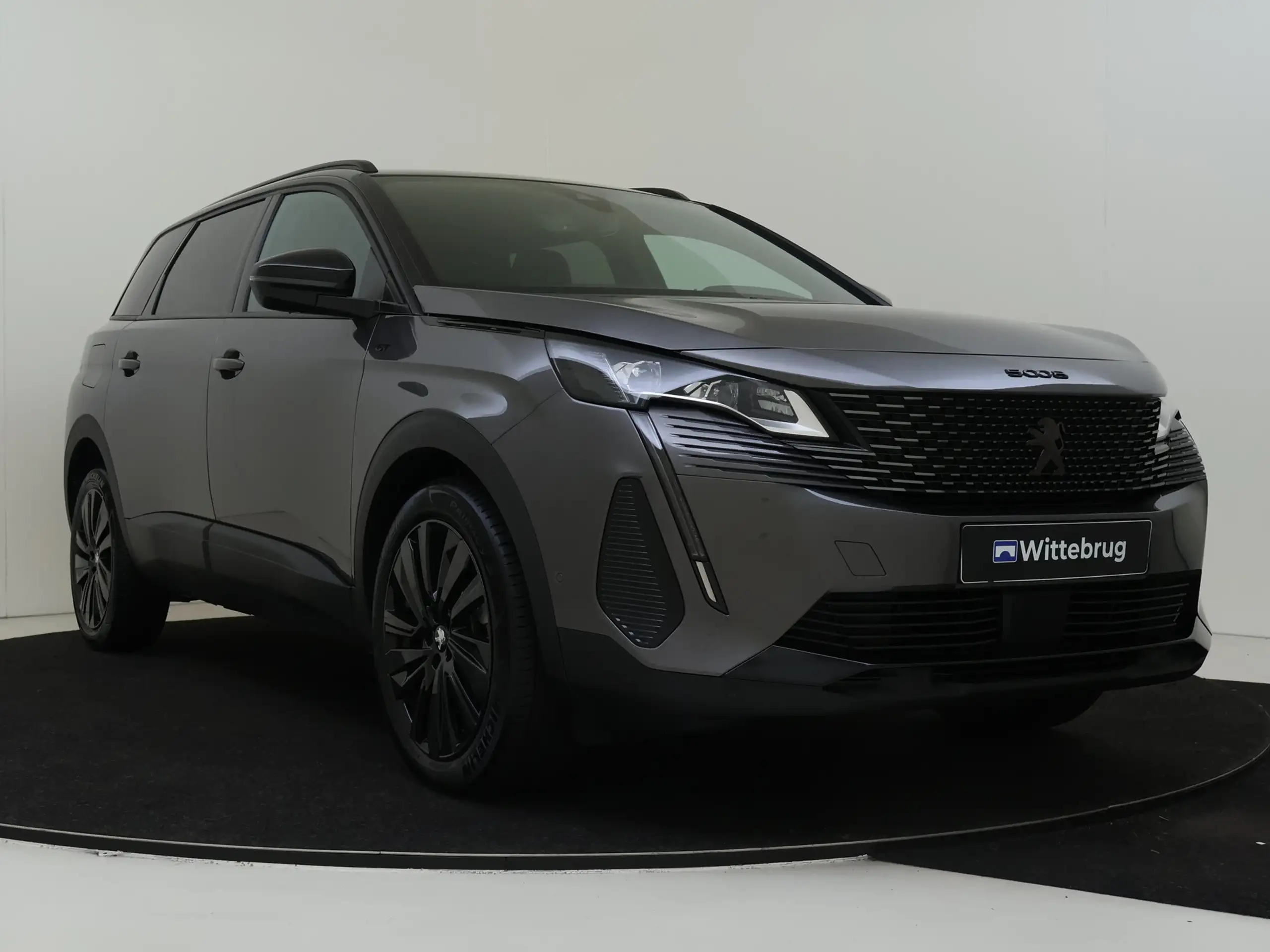 Peugeot - 5008