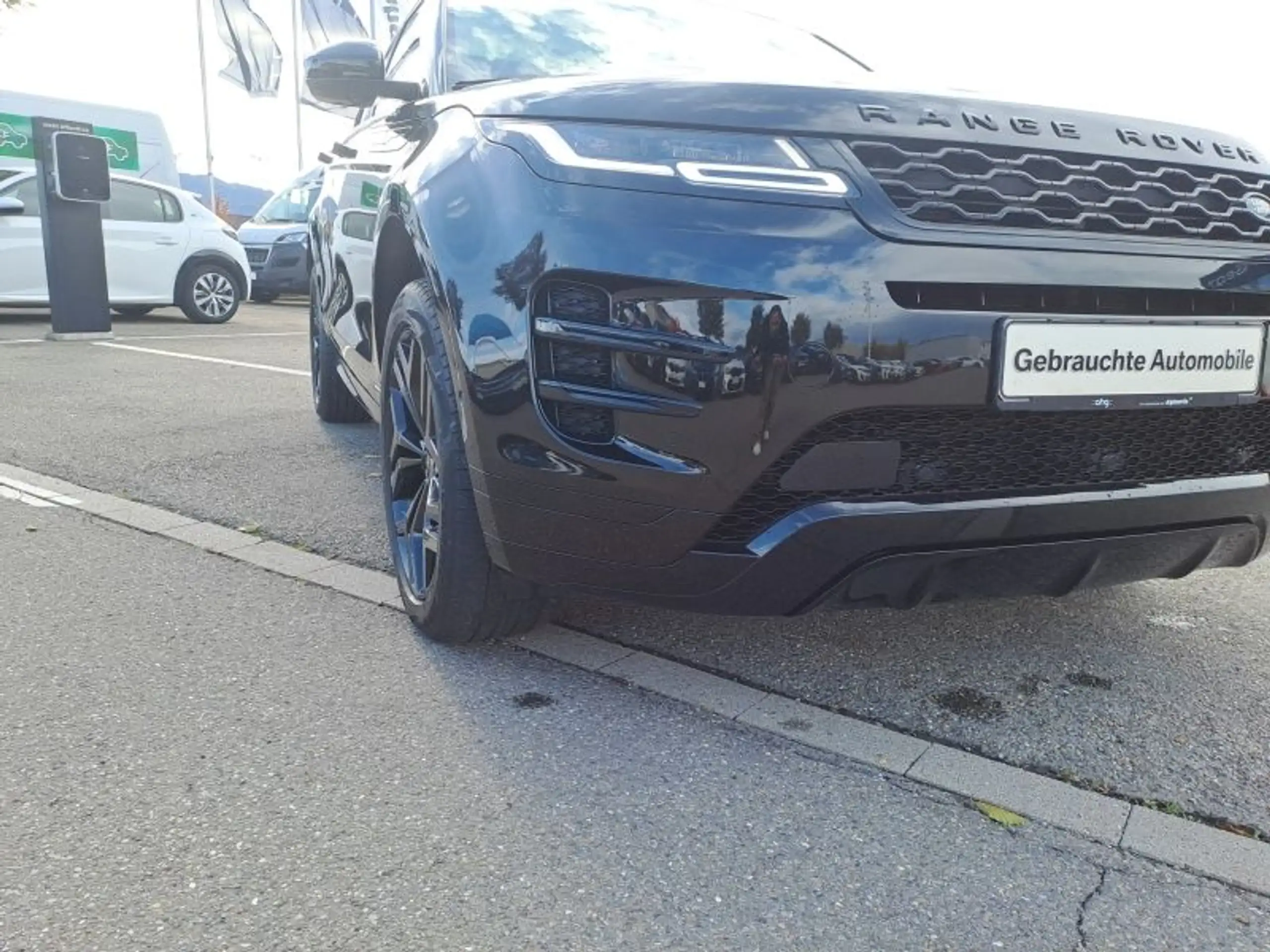 Land Rover - Range Rover Evoque