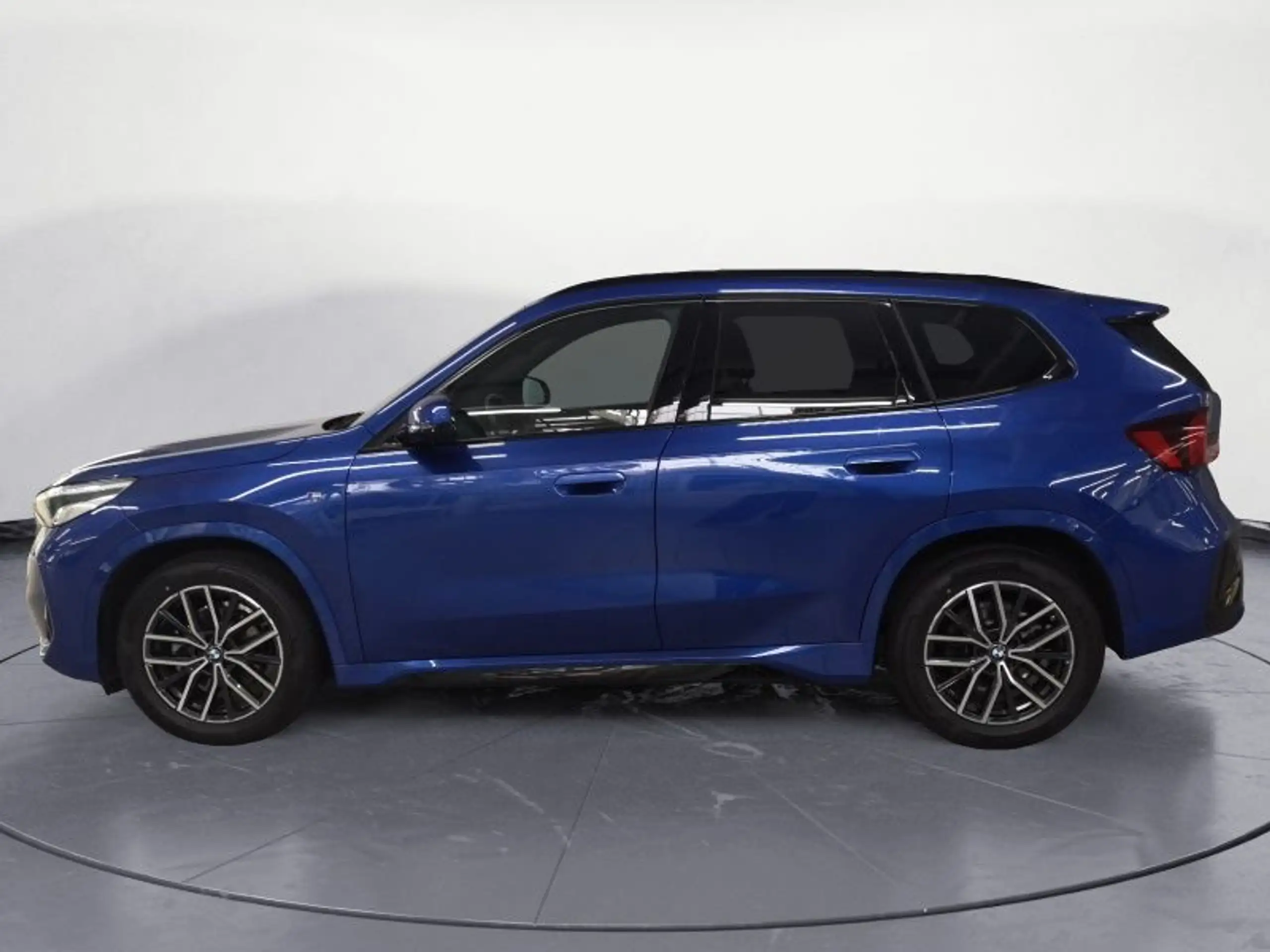 BMW - X1