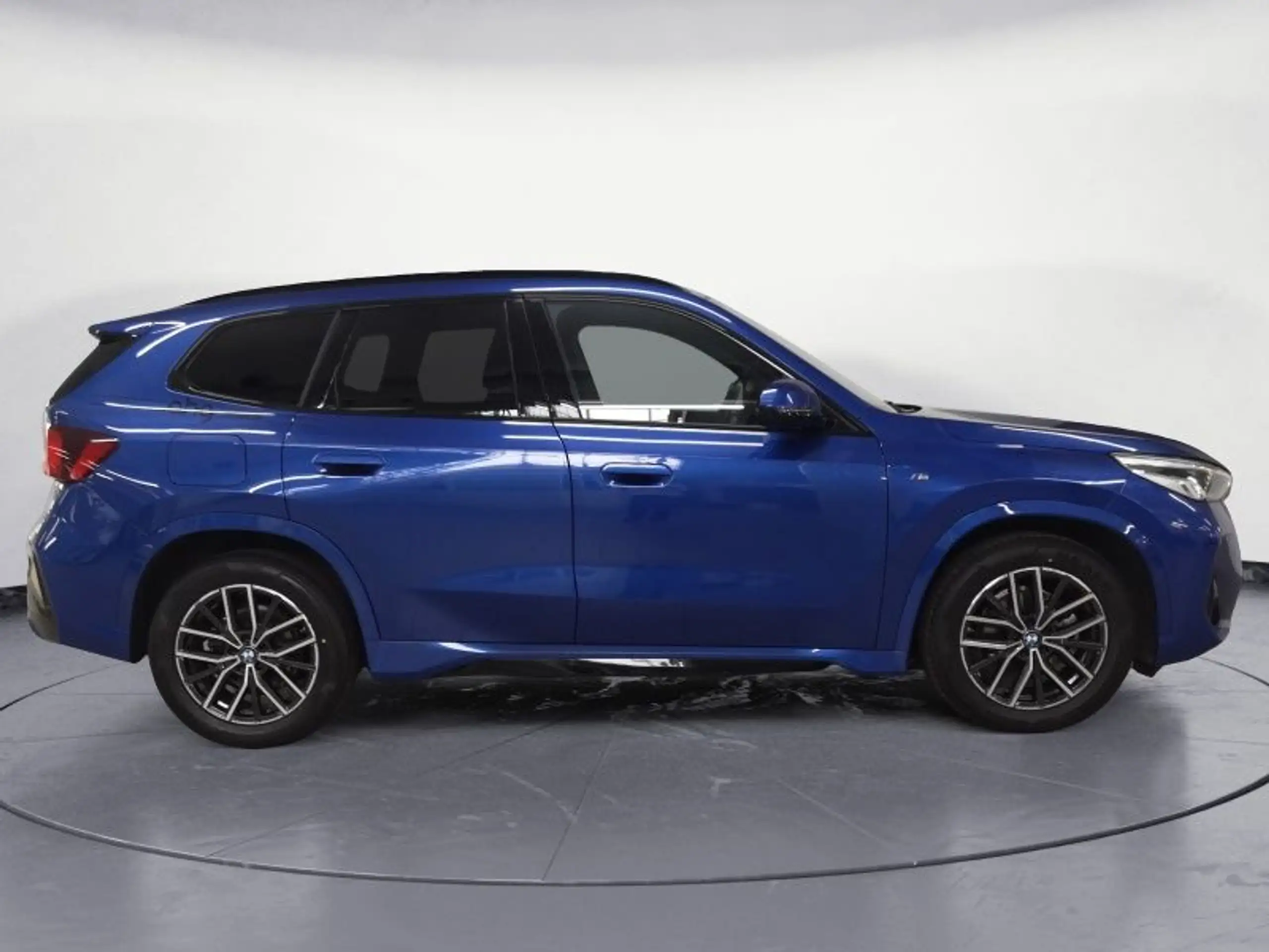 BMW - X1