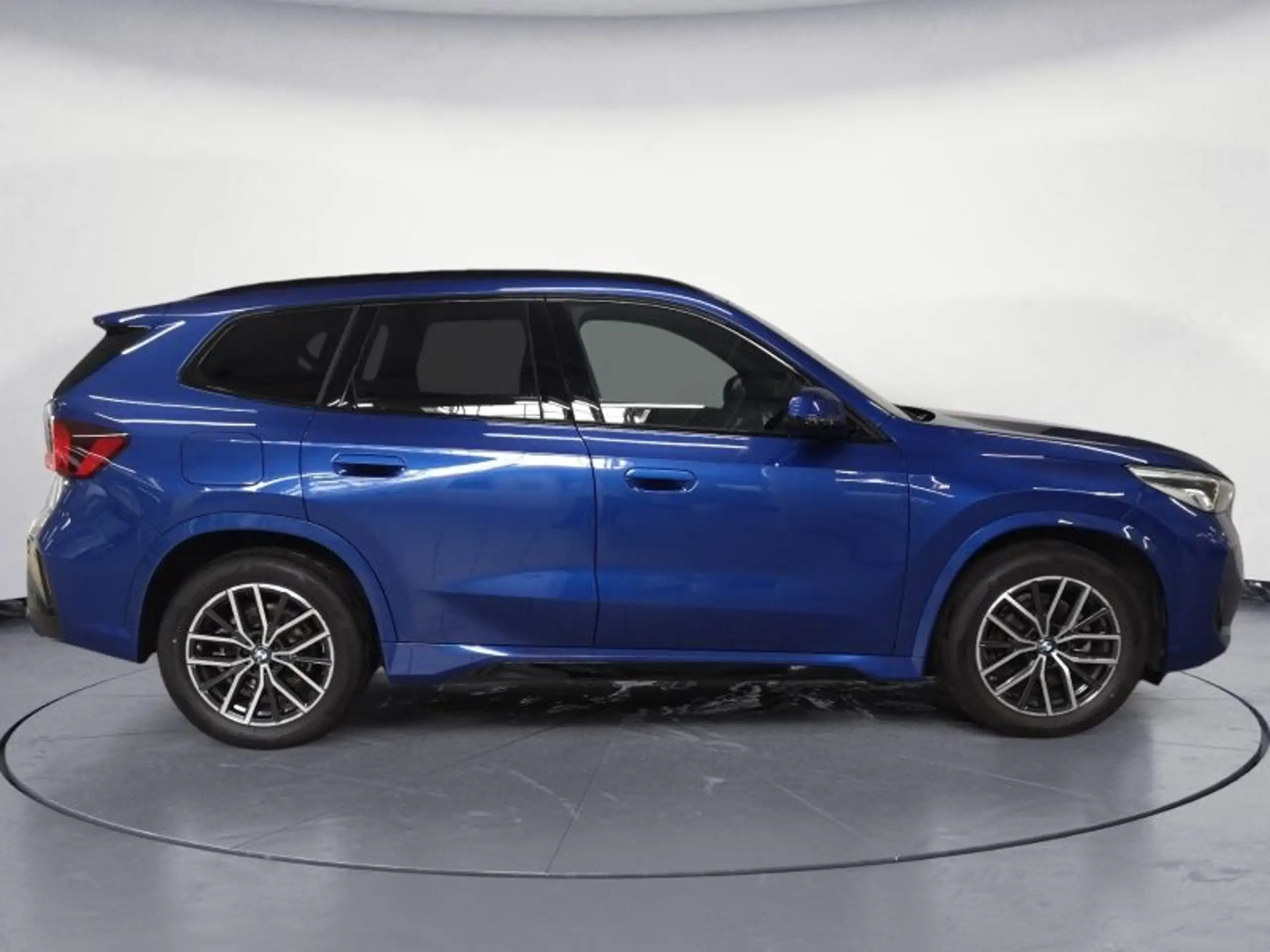 BMW - X1