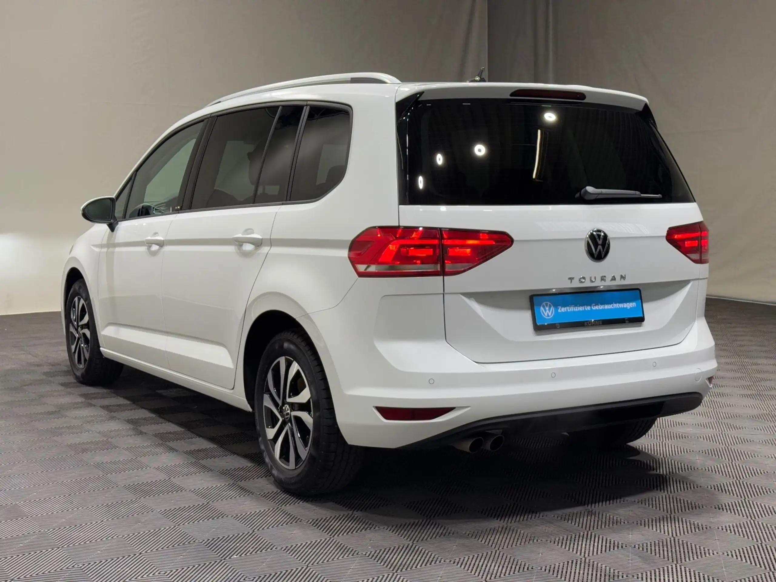 Volkswagen - Touran