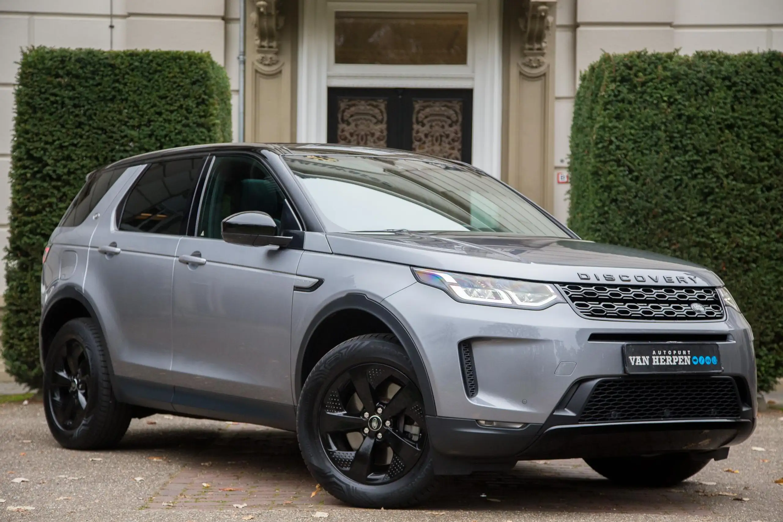 Land Rover - Discovery Sport