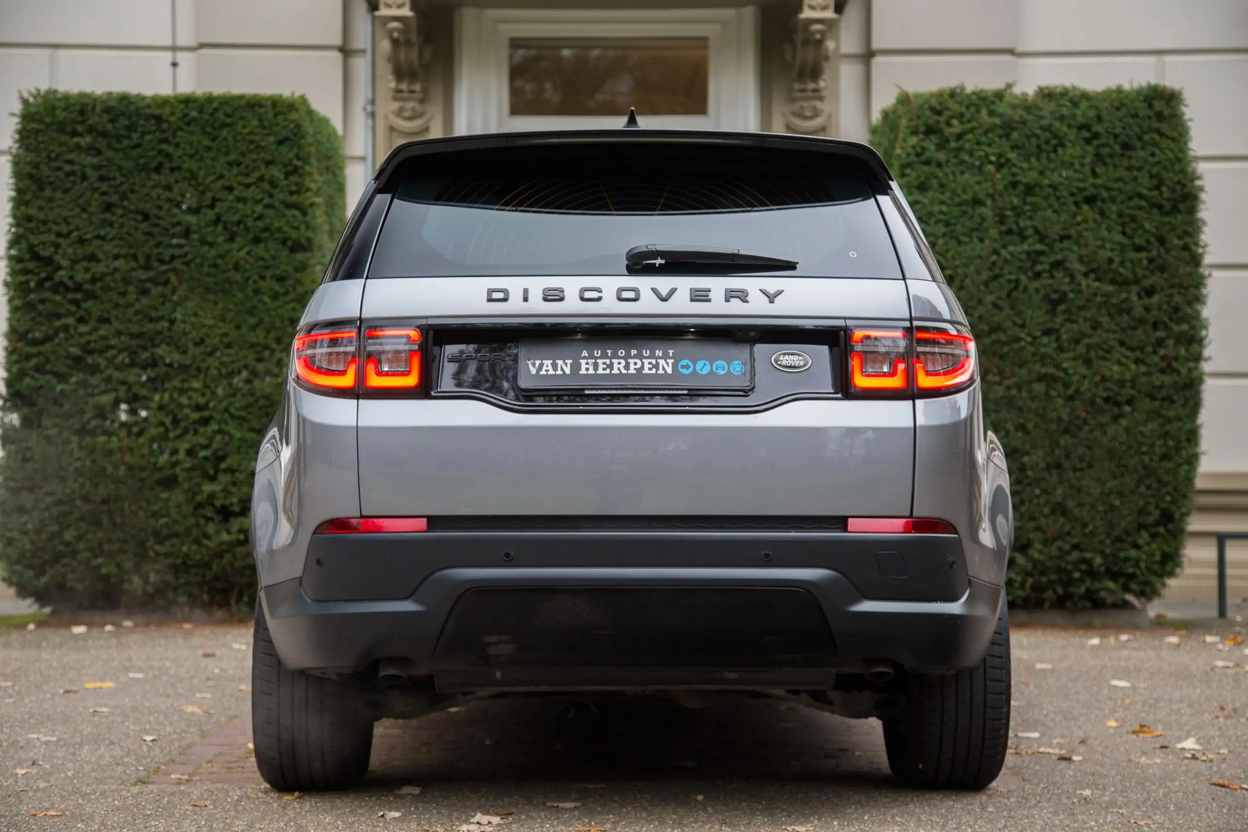 Land Rover - Discovery Sport