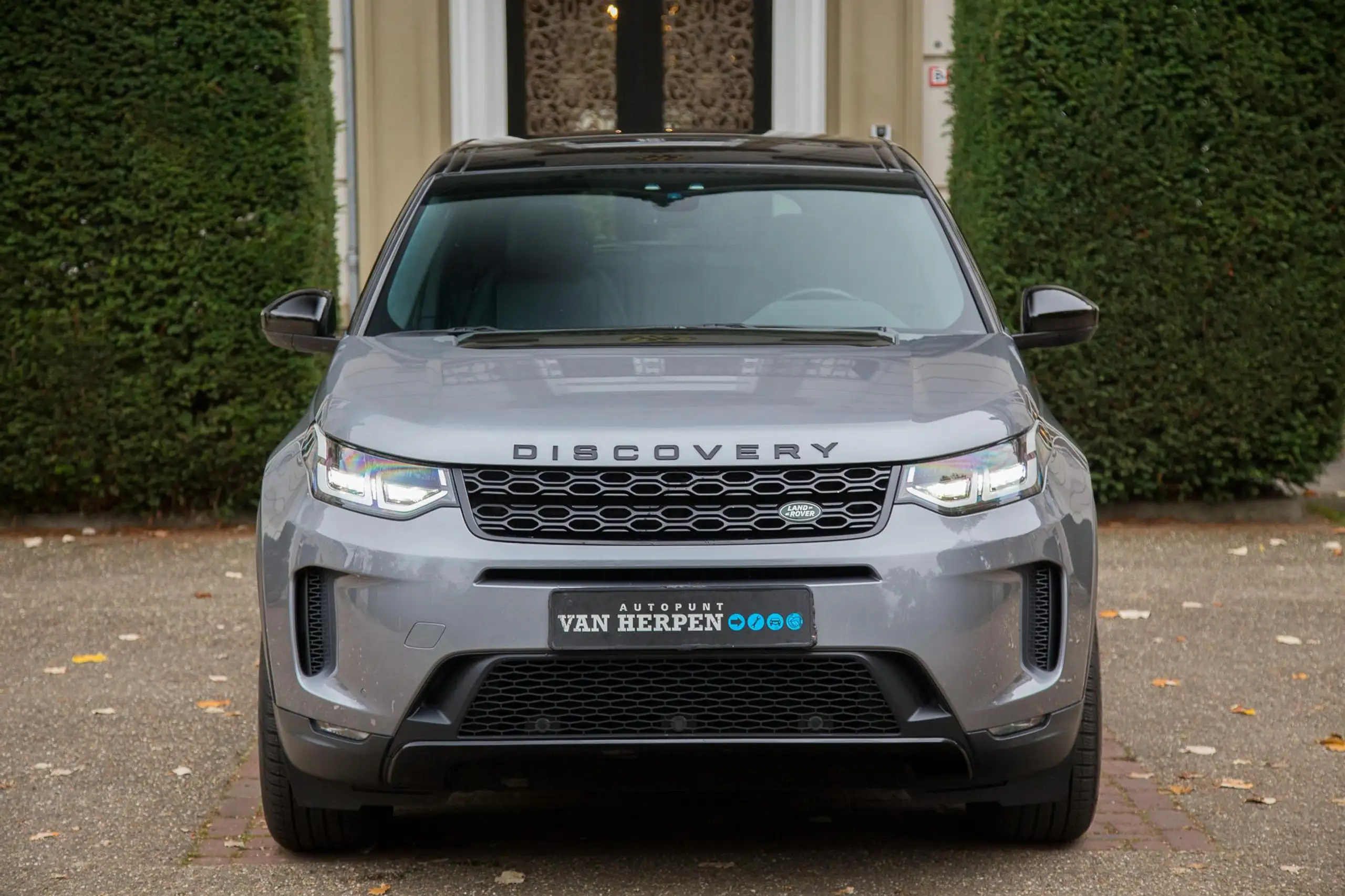 Land Rover - Discovery Sport