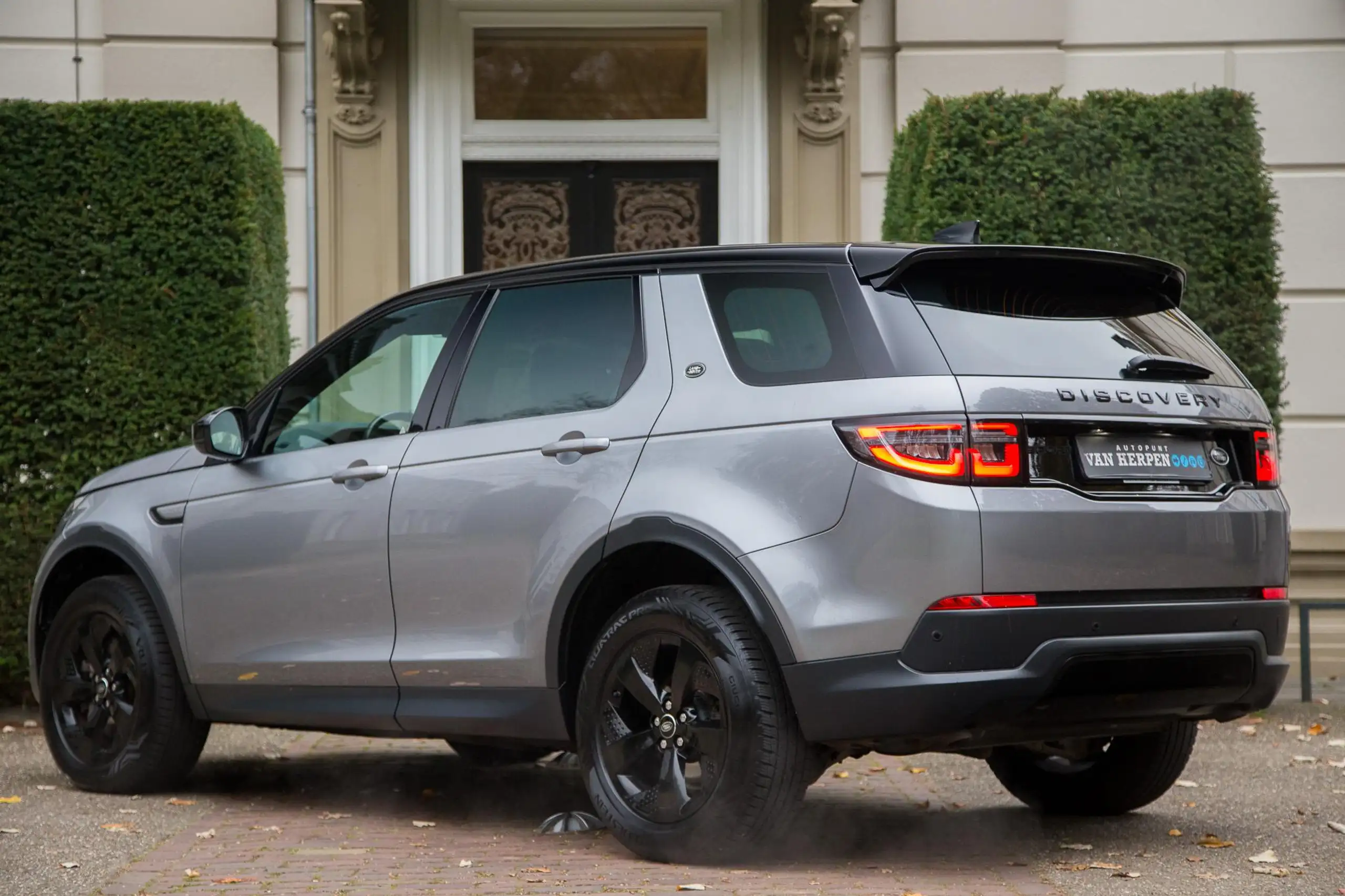 Land Rover - Discovery Sport