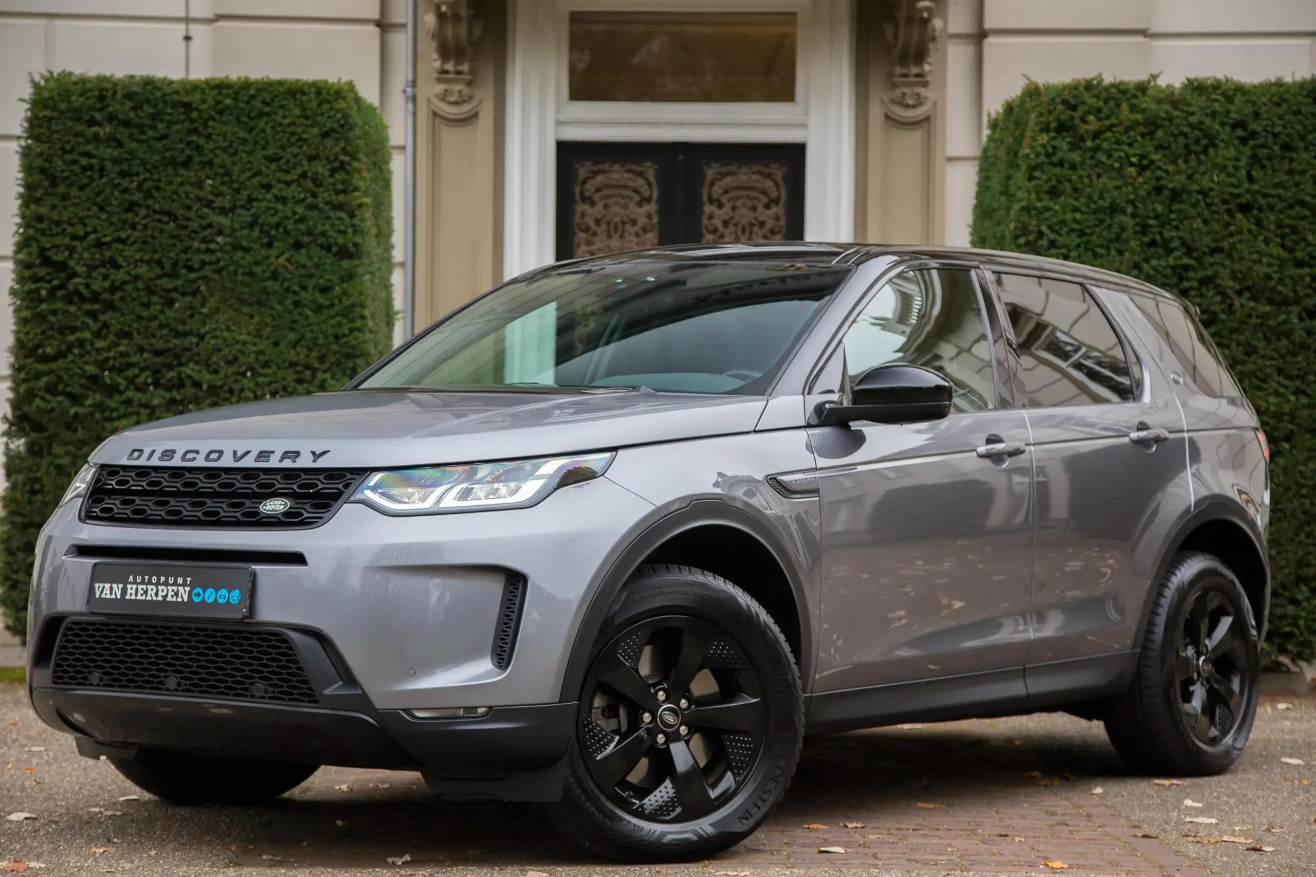 Land Rover - Discovery Sport