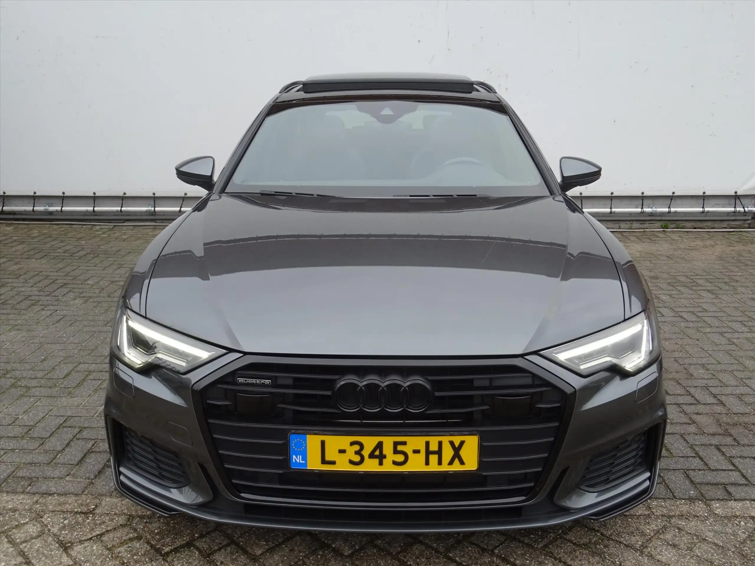 Audi - A6