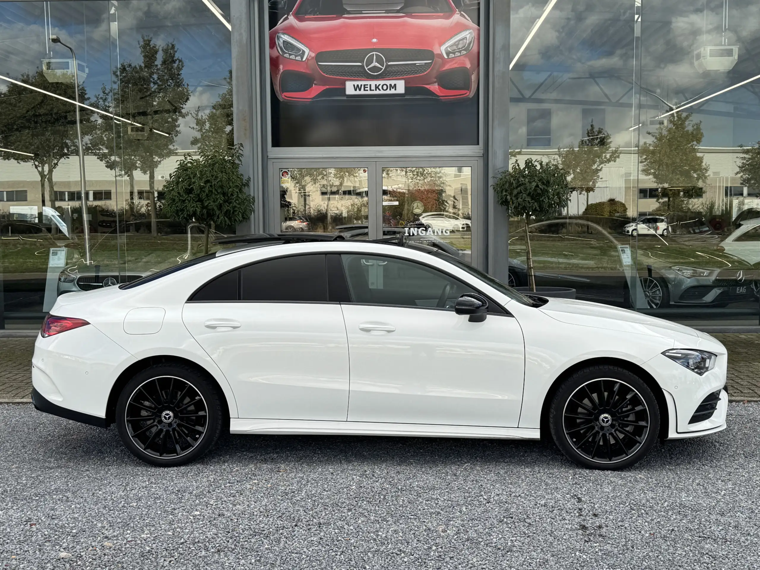 Mercedes-Benz - CLA 250