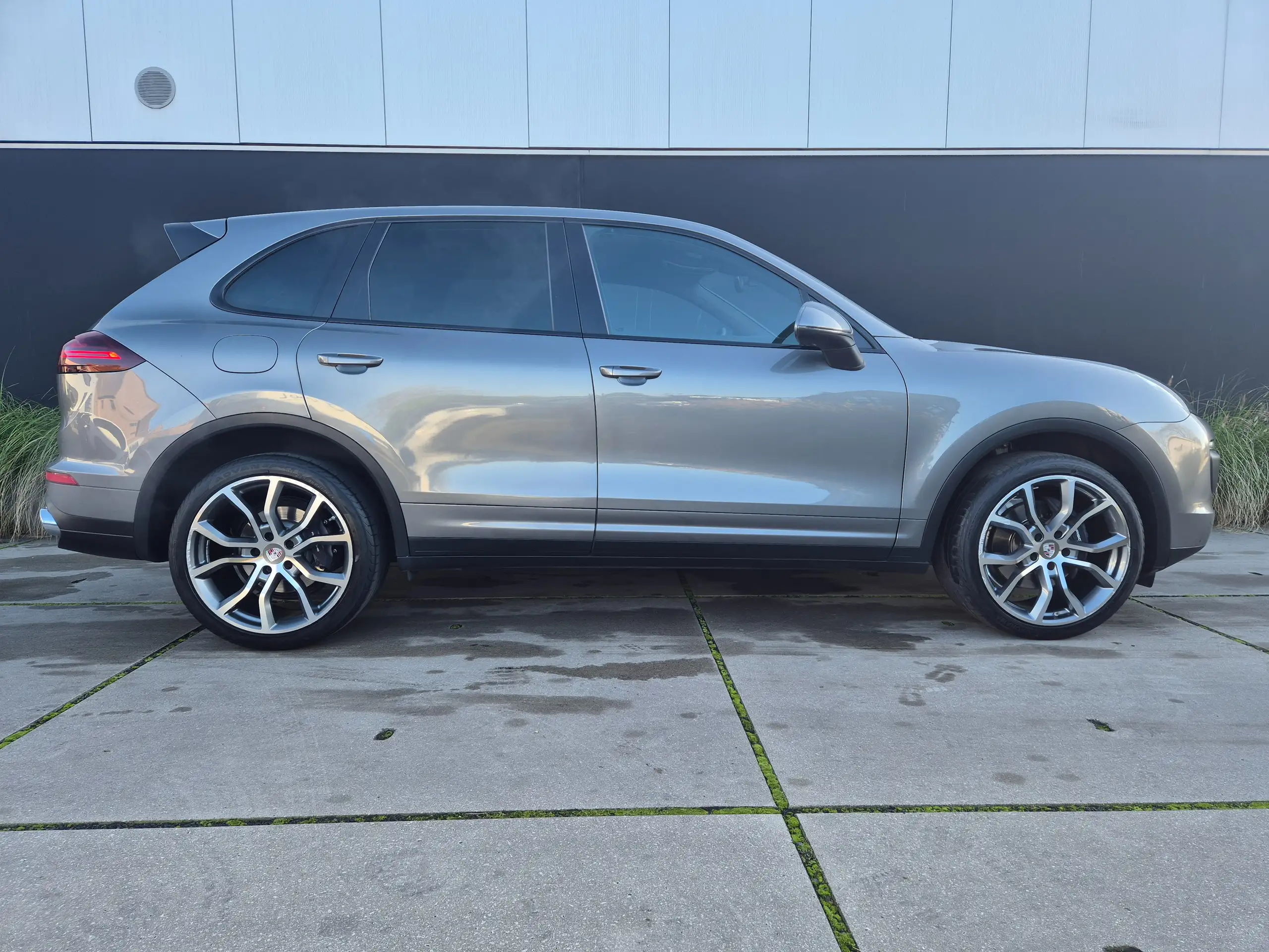 Porsche - Cayenne