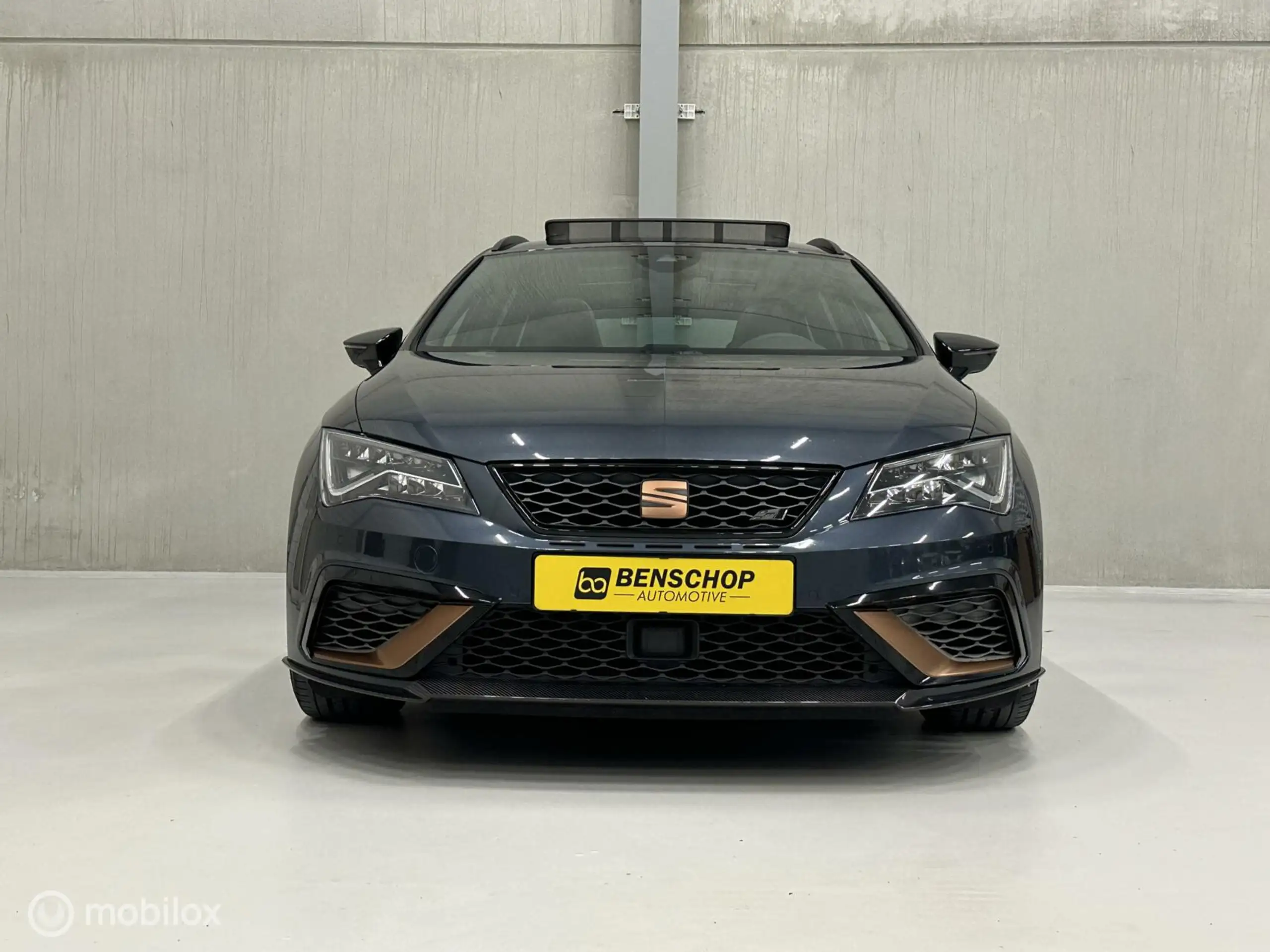 SEAT - Leon