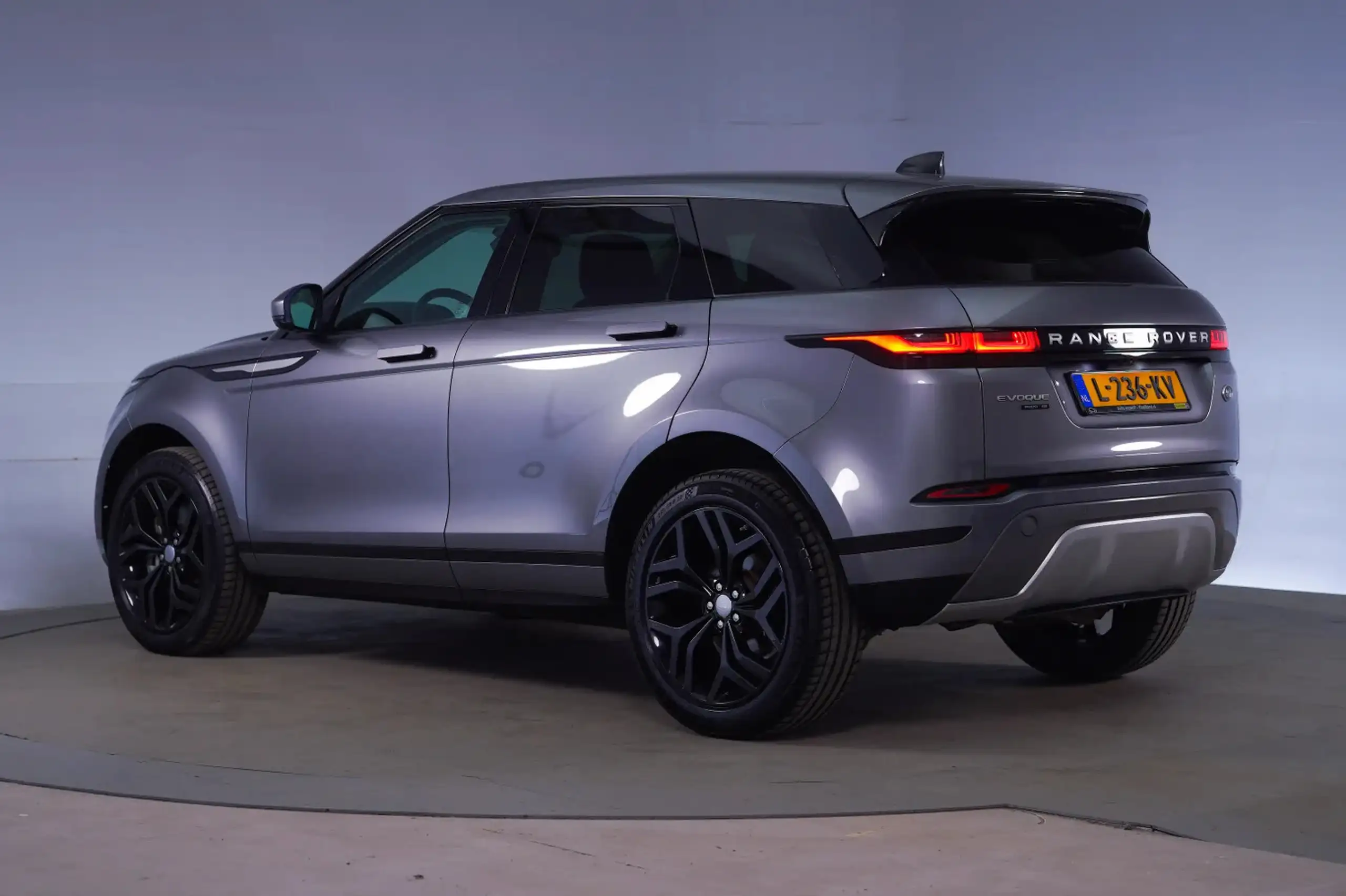 Land Rover - Range Rover Evoque