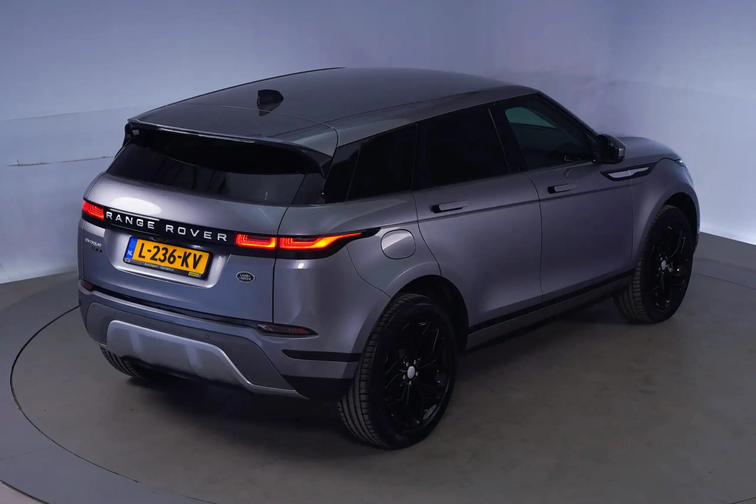 Land Rover - Range Rover Evoque