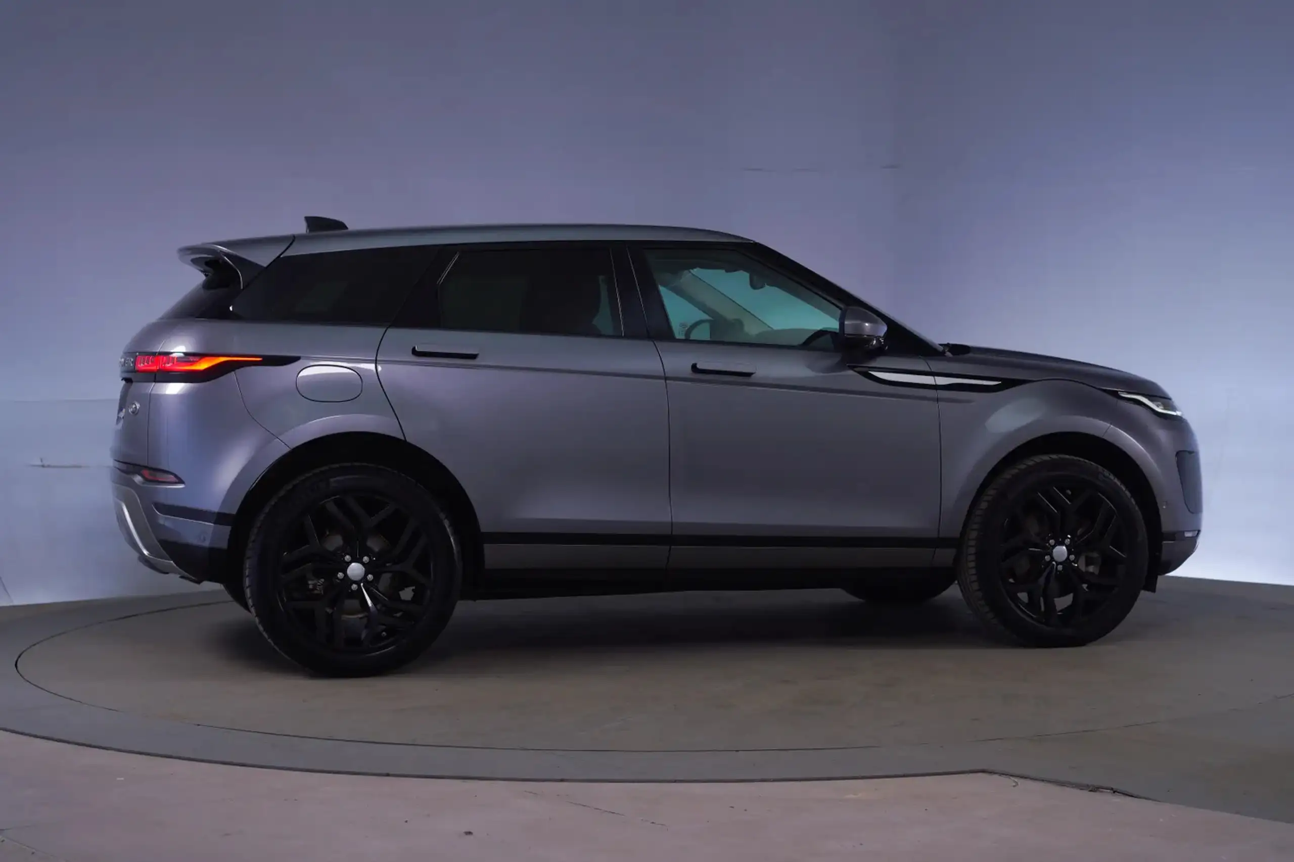 Land Rover - Range Rover Evoque