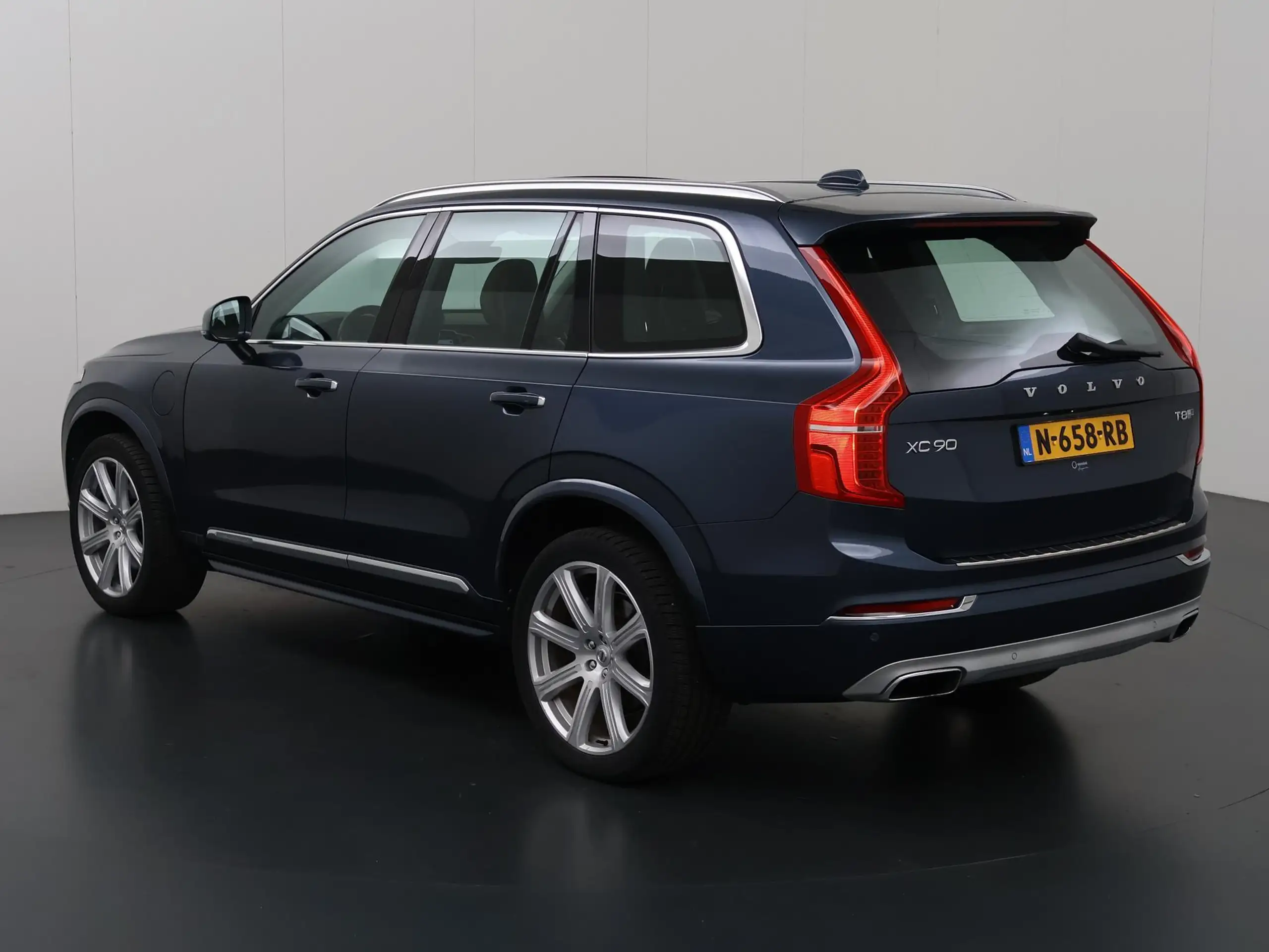 Volvo - XC90