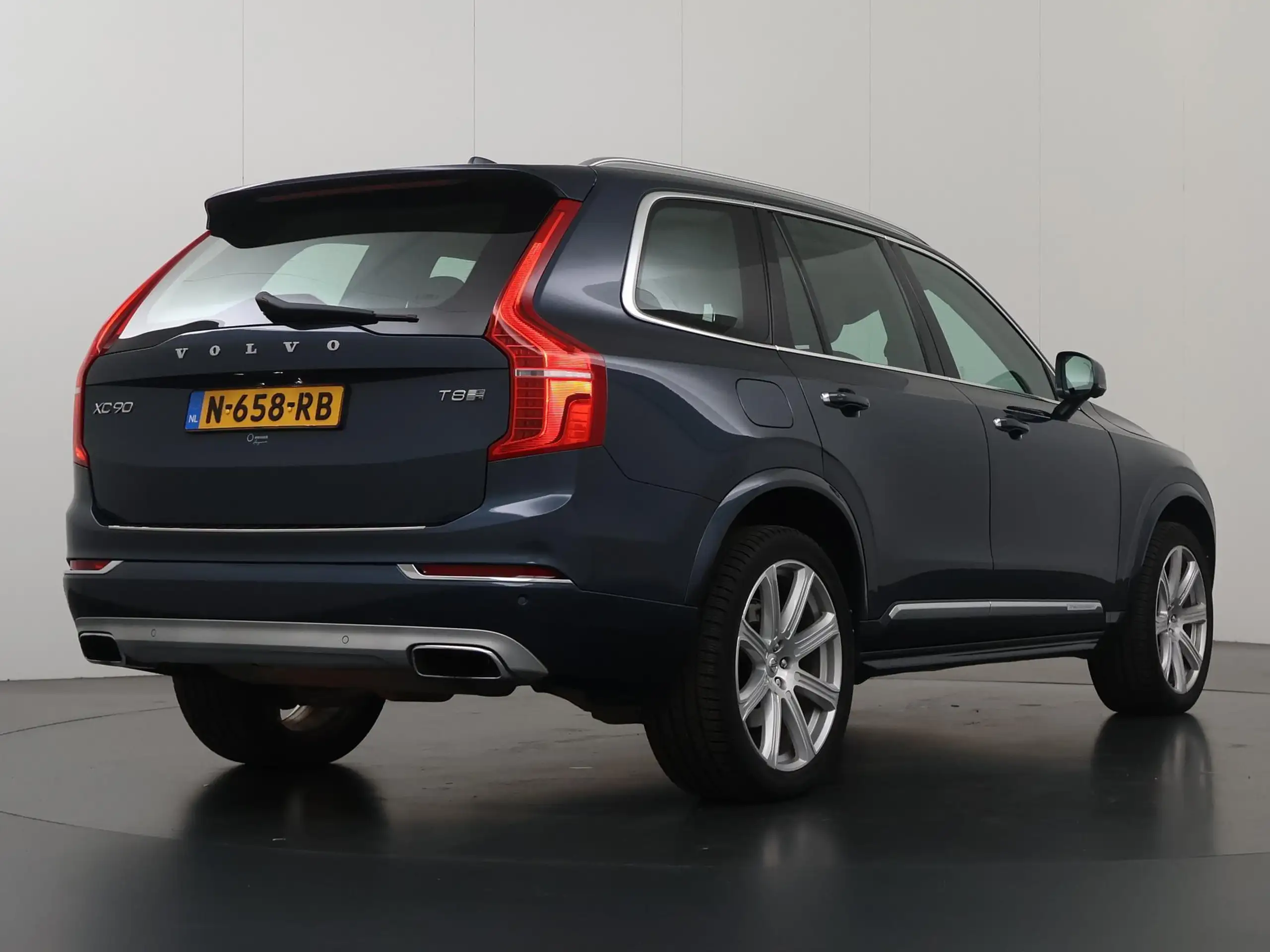 Volvo - XC90