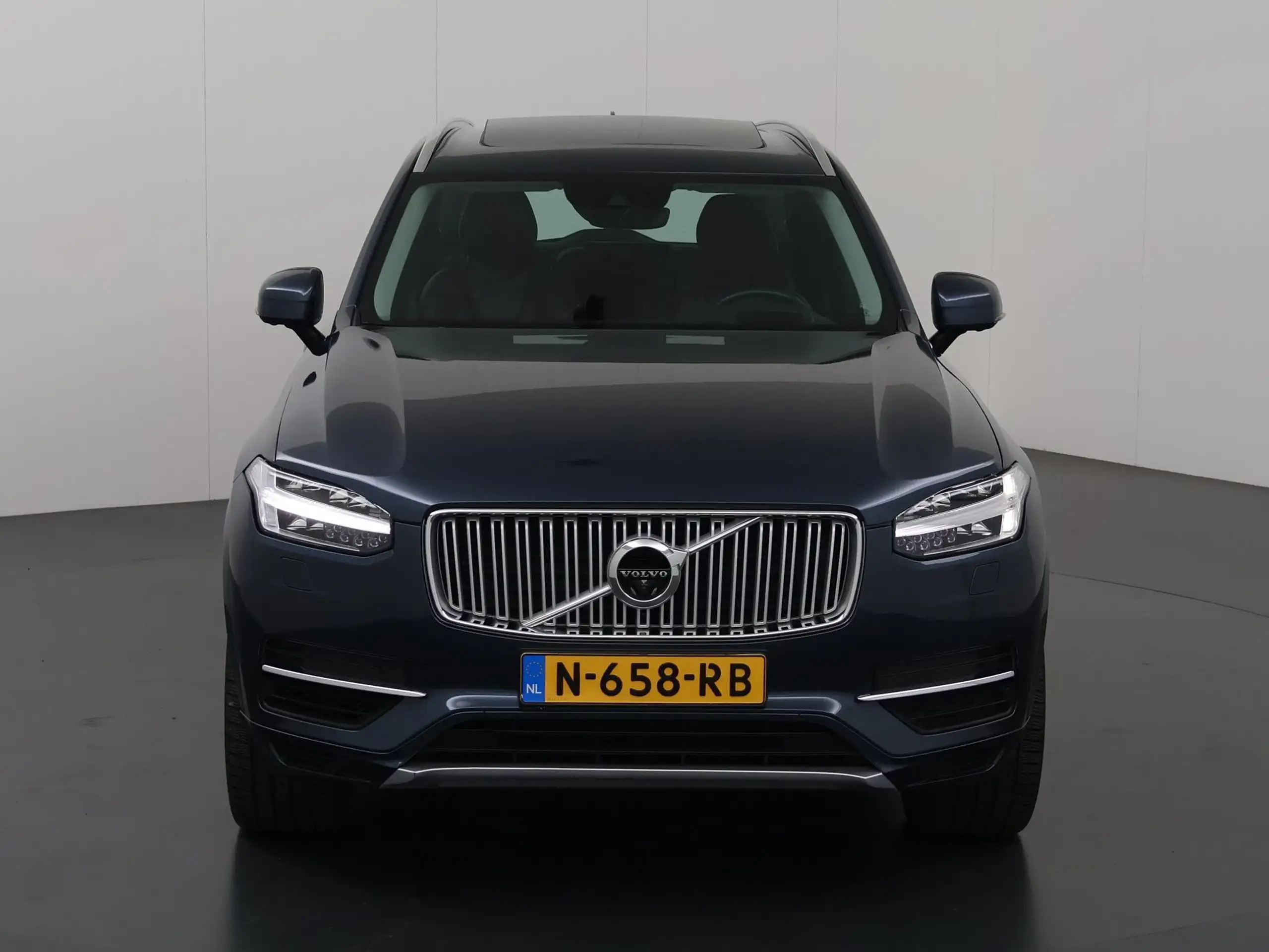 Volvo - XC90