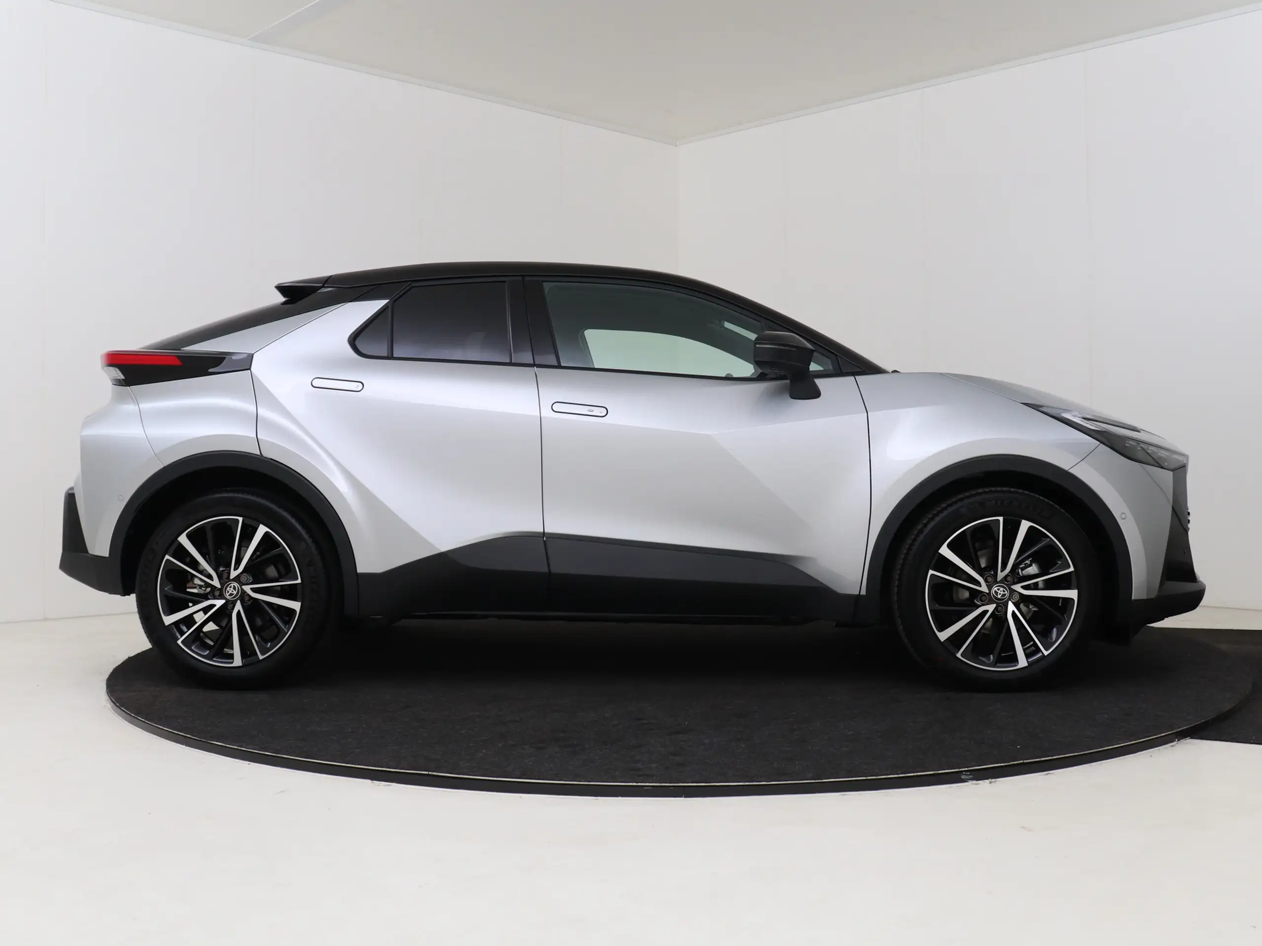 Toyota - C-HR