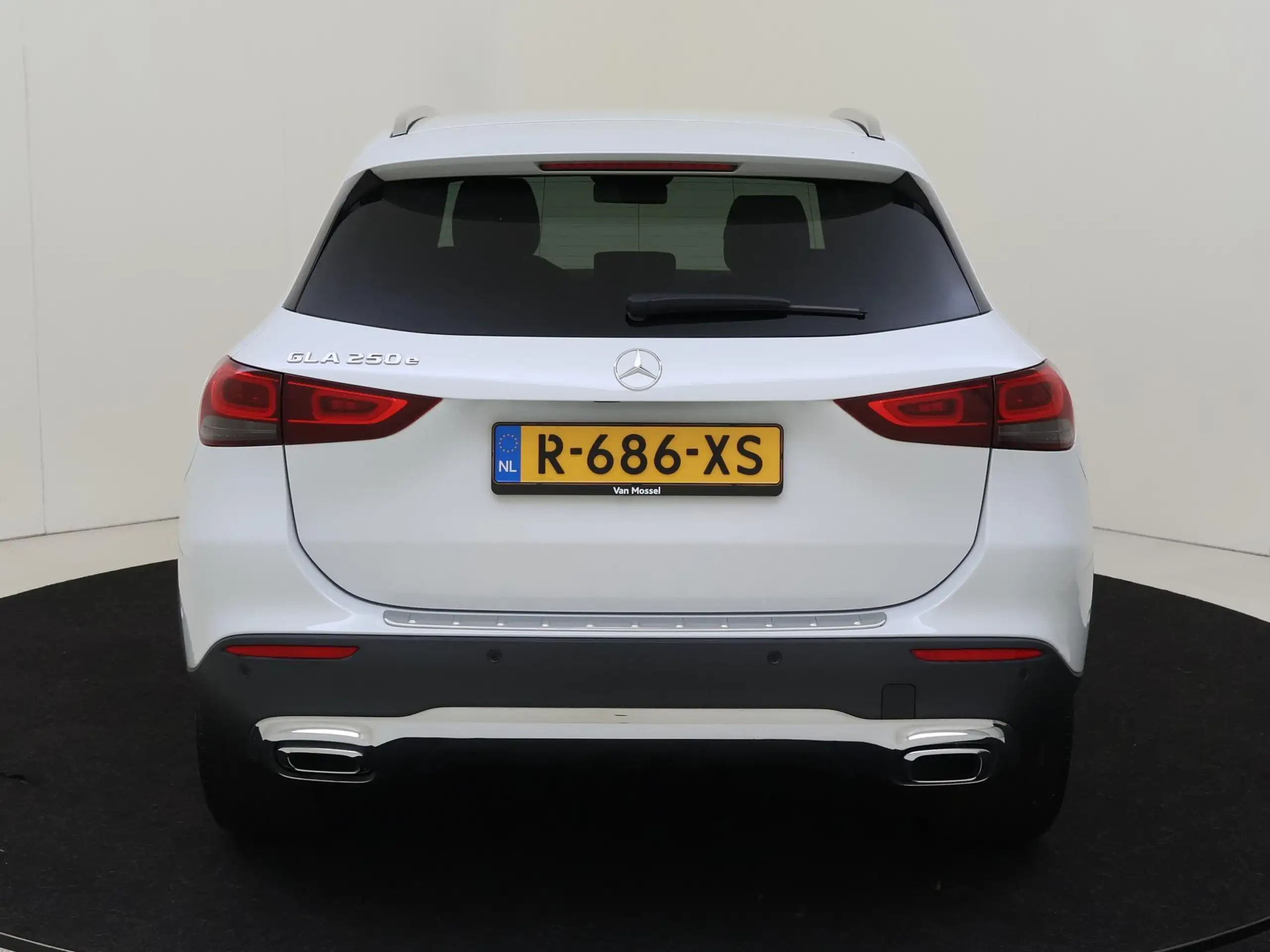 Mercedes-Benz - GLA 250