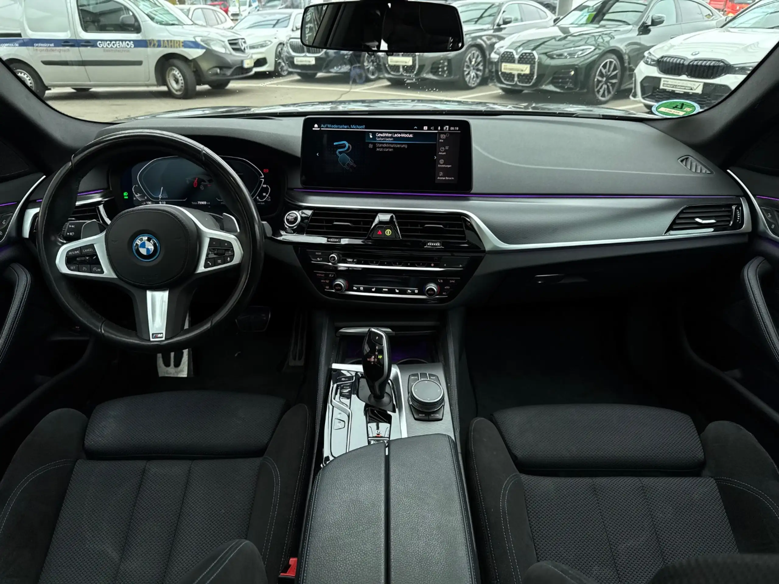 BMW - 530