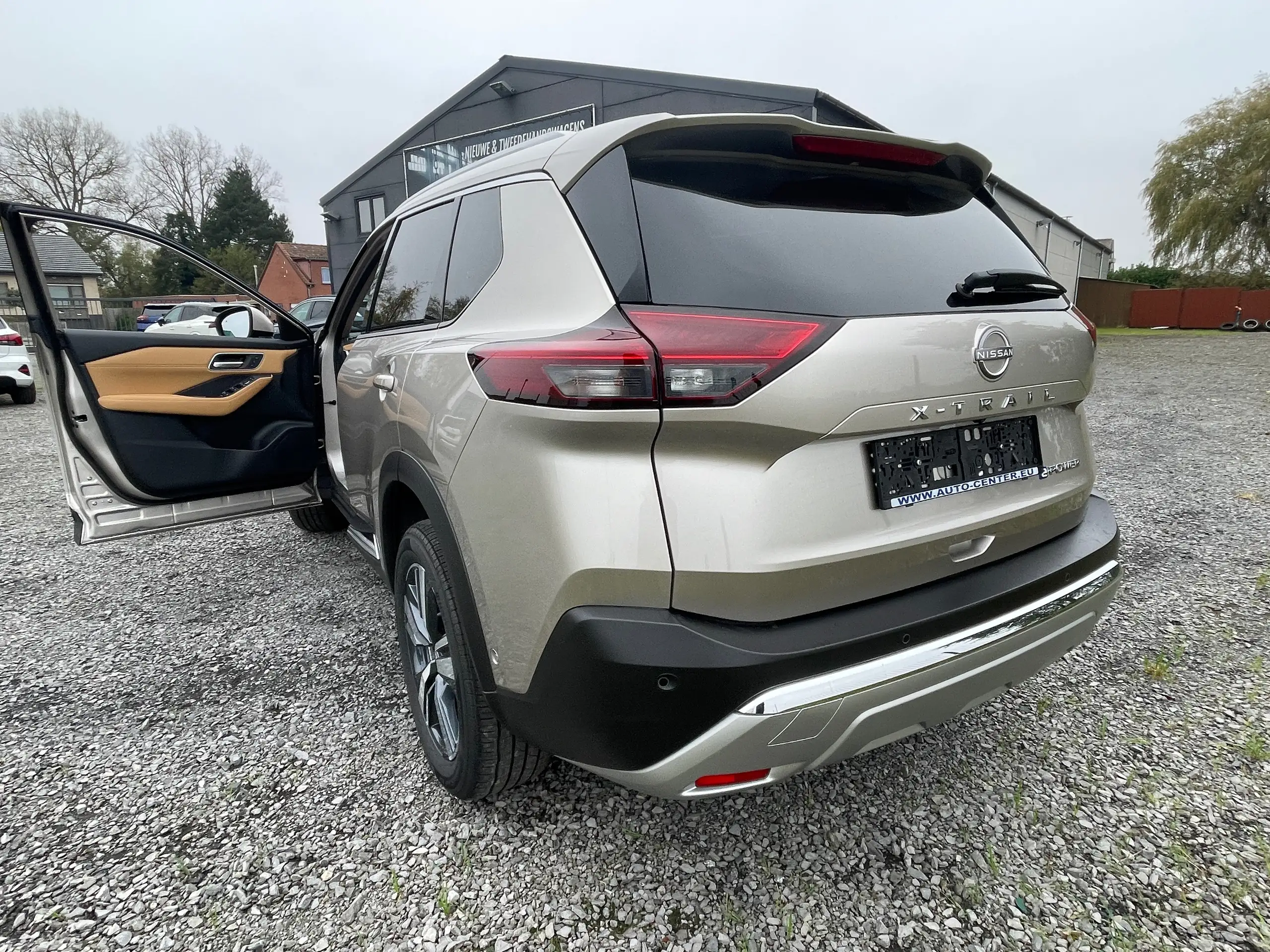 Nissan - X-Trail