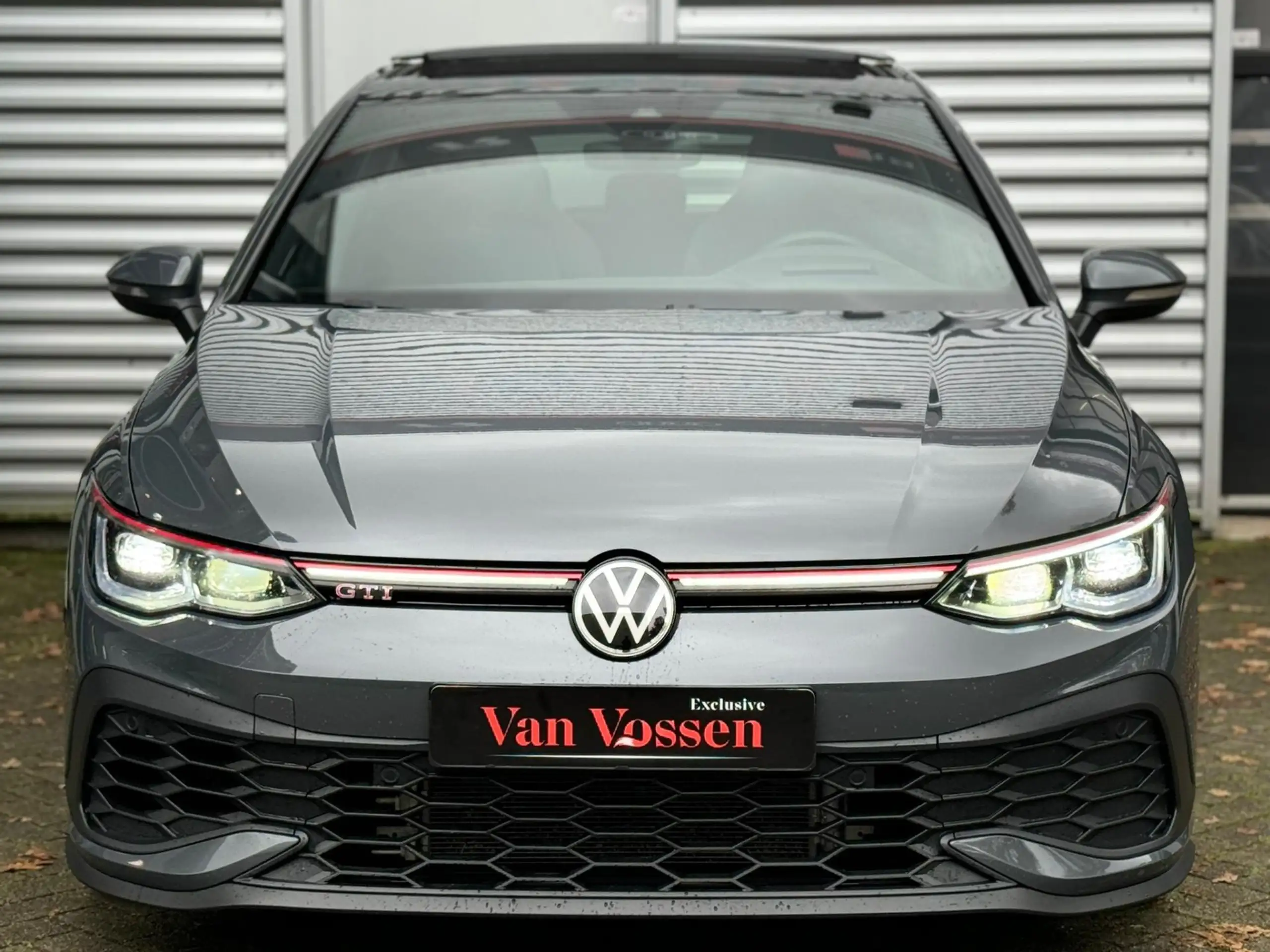 Volkswagen - Golf GTI