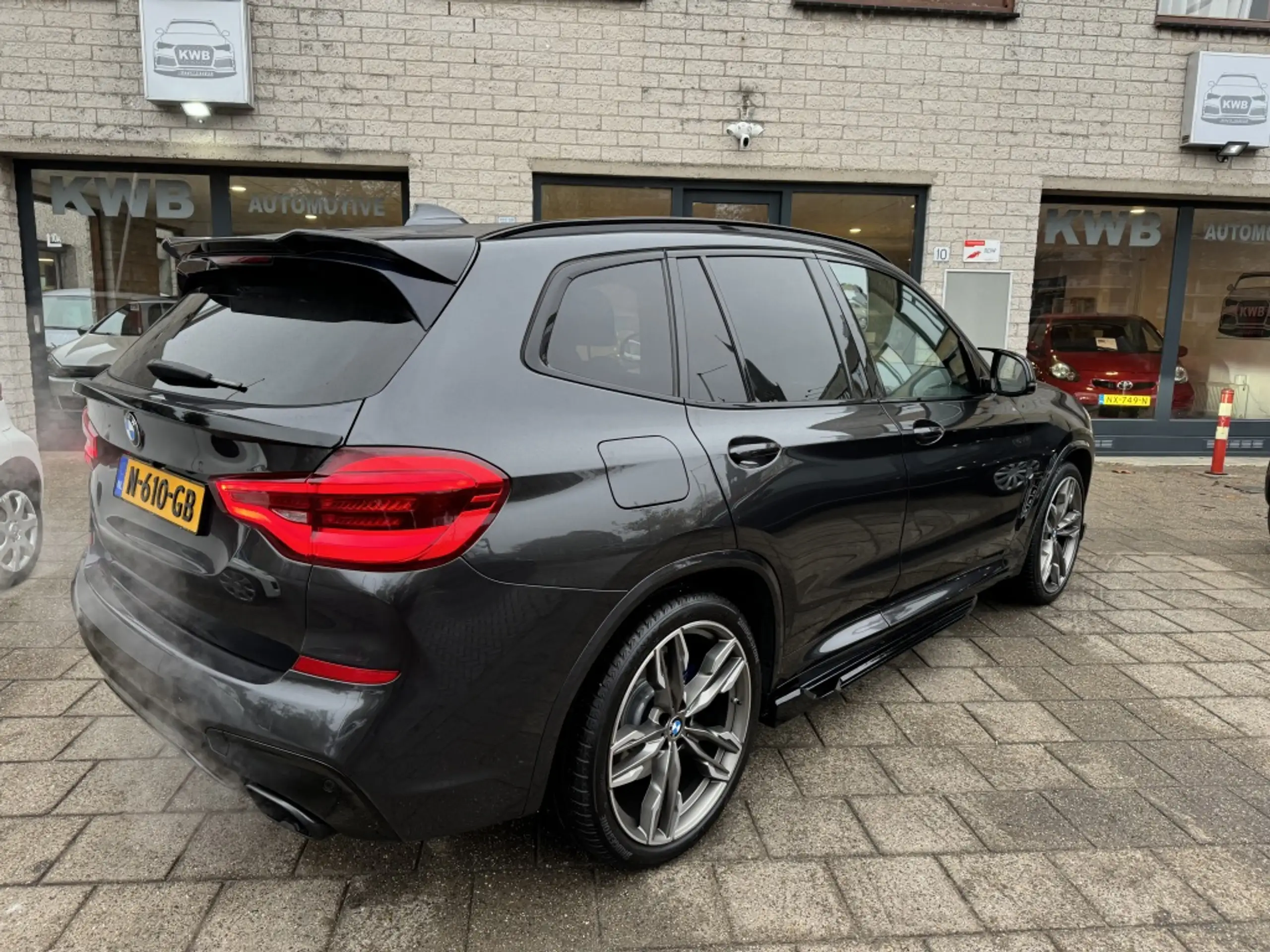 BMW - X3