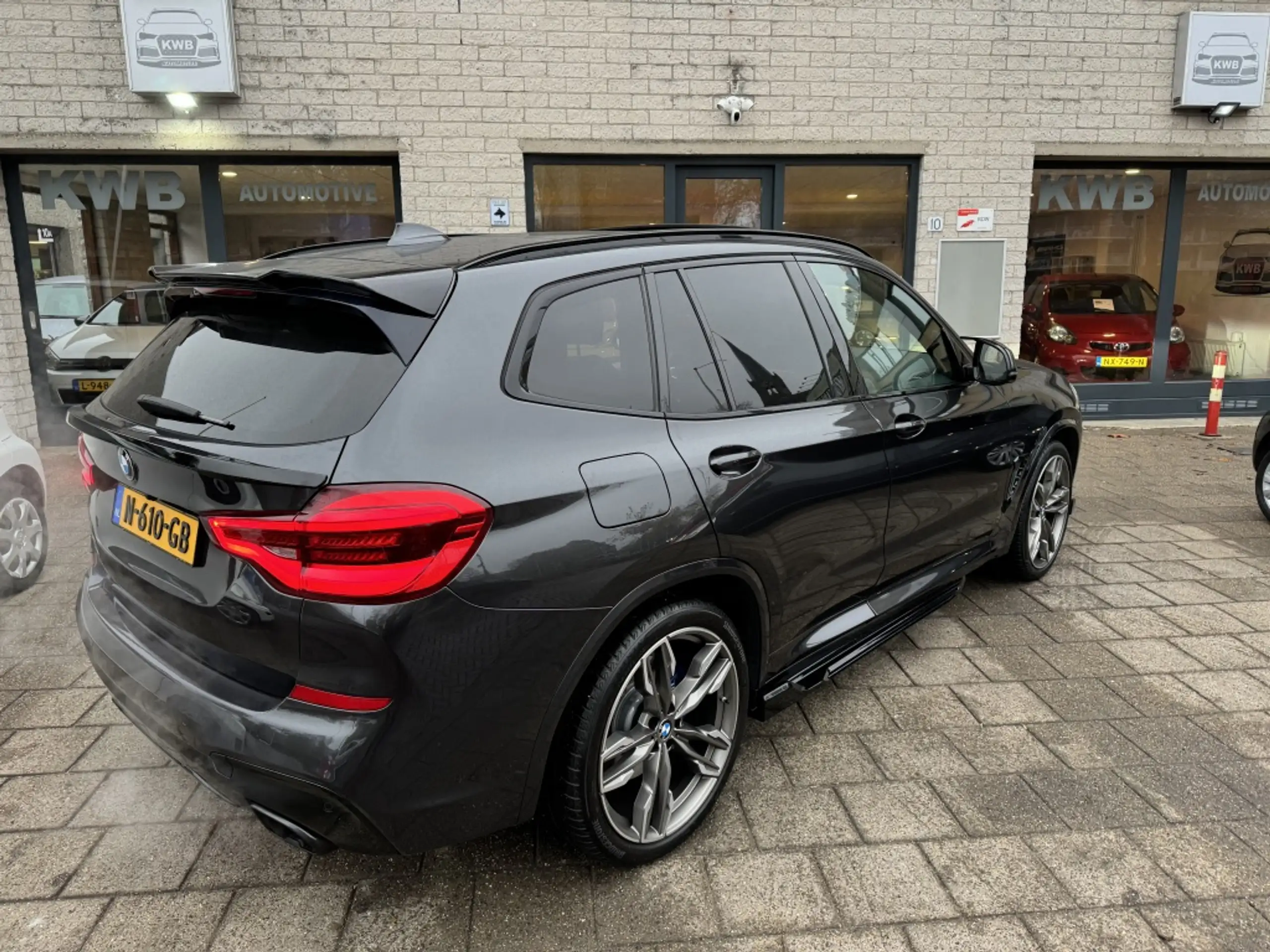 BMW - X3