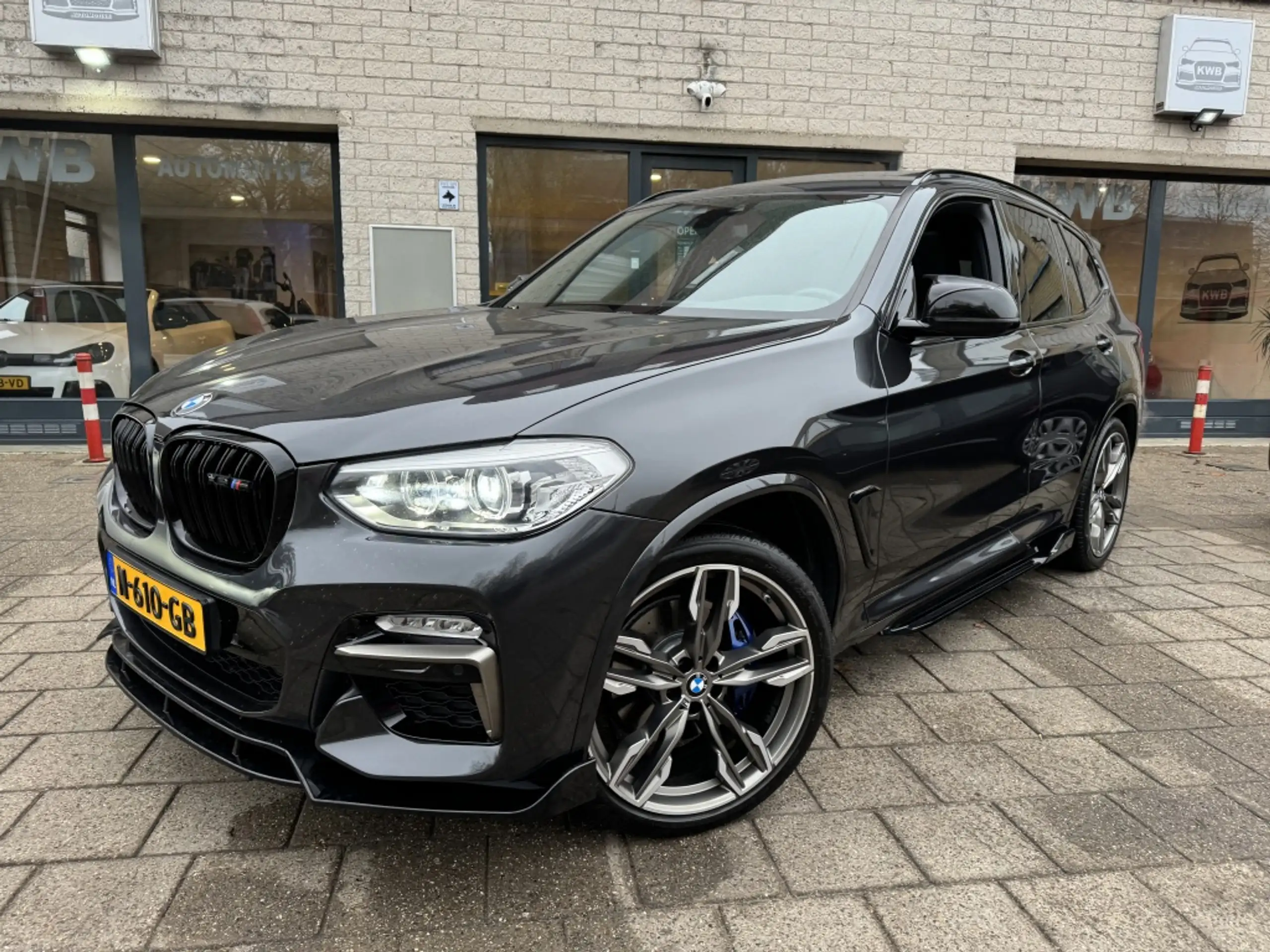 BMW - X3