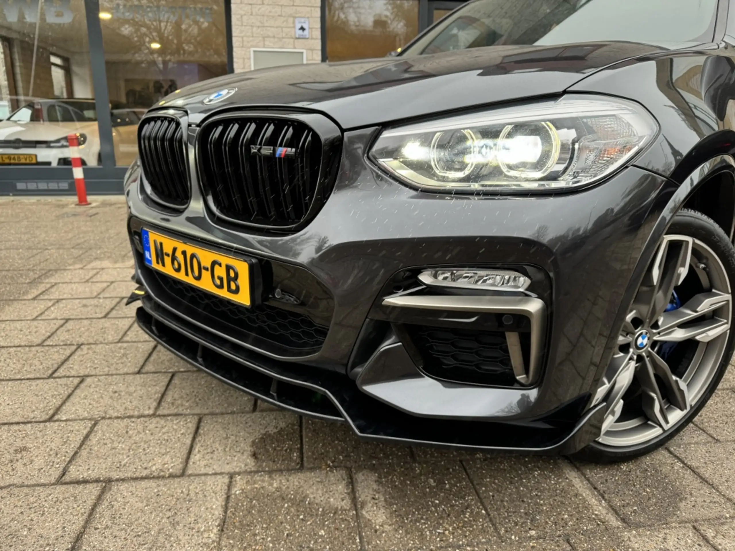 BMW - X3